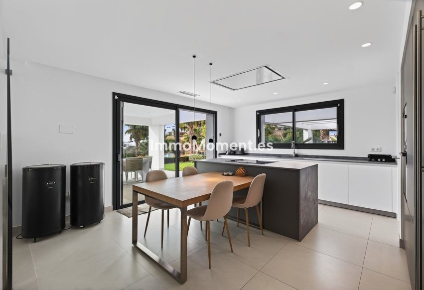 Resale - Detached villa - Benalmadena - Torremuelle