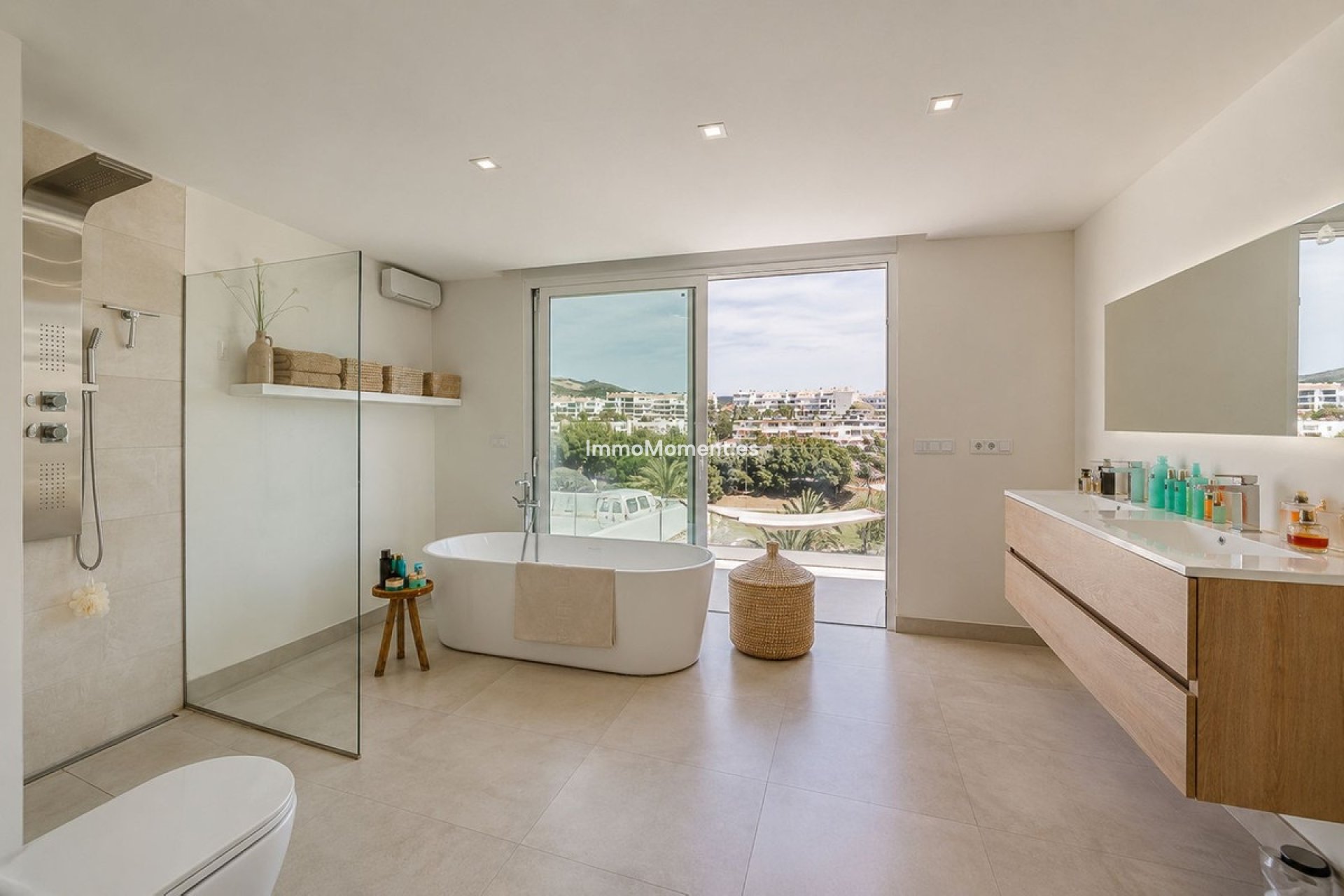 Resale - Detached villa - Benalmadena - Torrequebrada