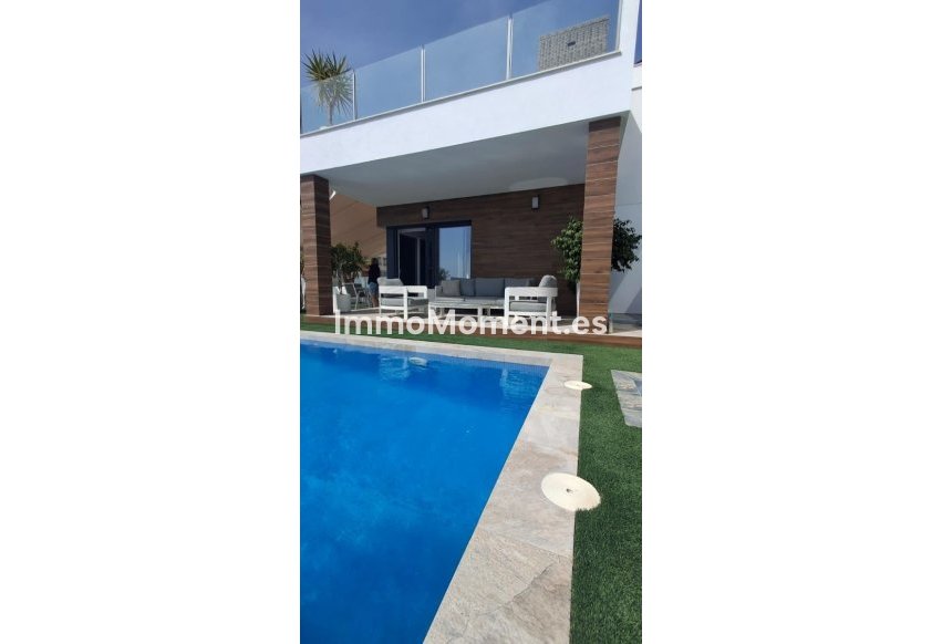 Resale - Detached villa - Benidorm - Urb Entre Naranjos
