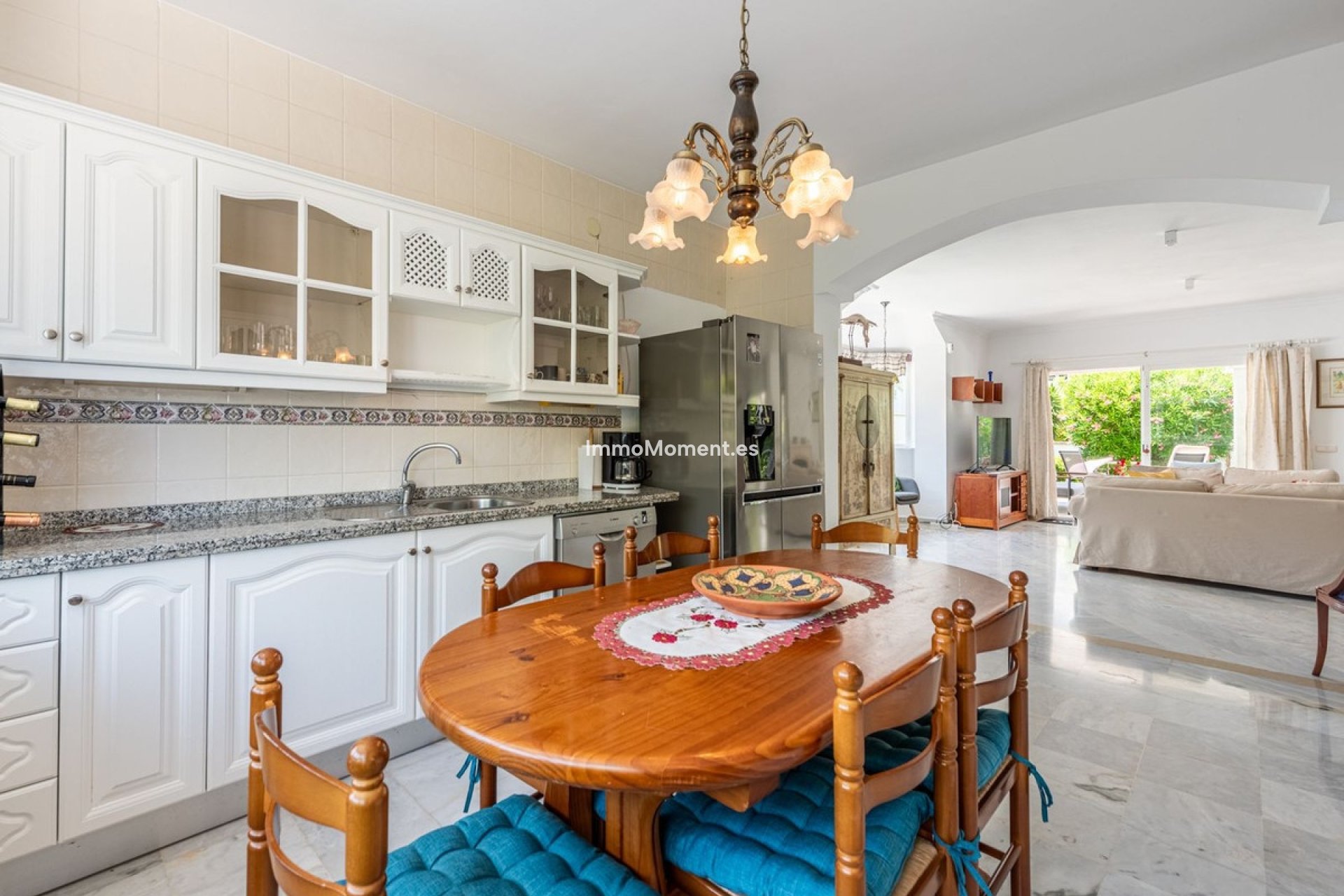 Resale - Detached villa - Estepona - Atalaya