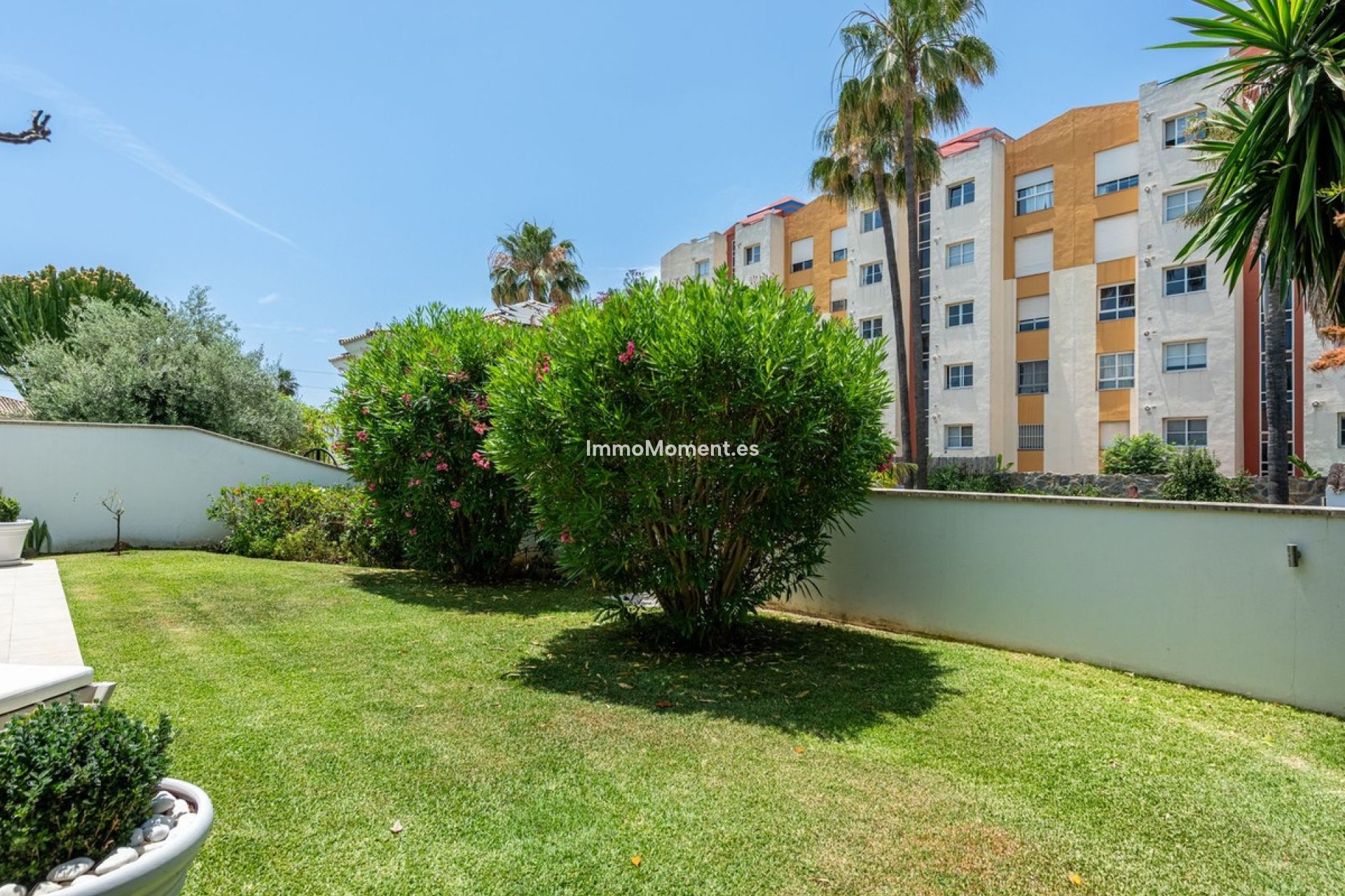 Resale - Detached villa - Estepona - Atalaya