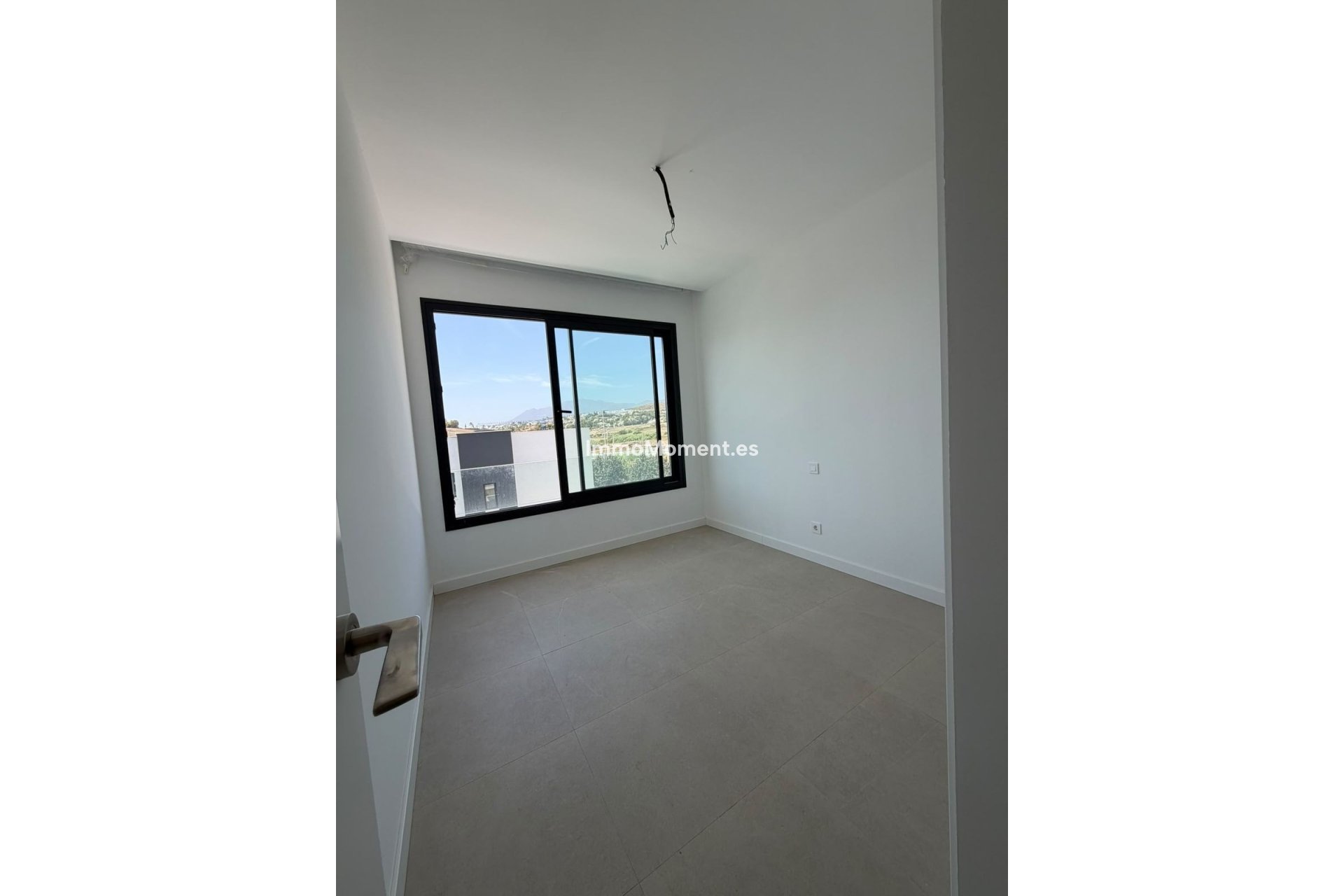 Resale - Detached villa - Estepona - Atalaya
