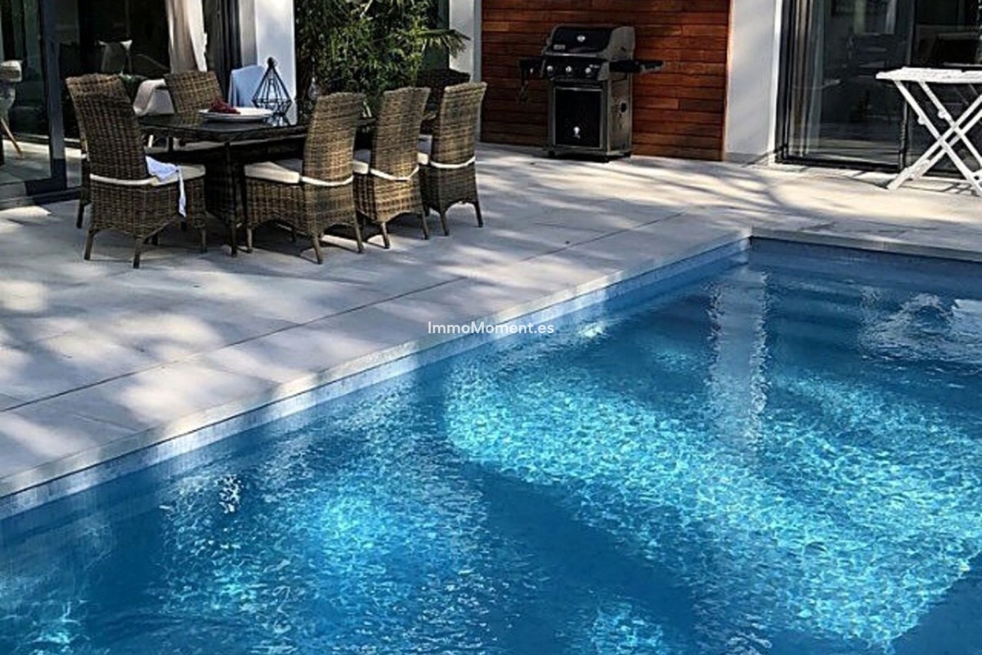 Resale - Detached villa - Estepona - Atalaya