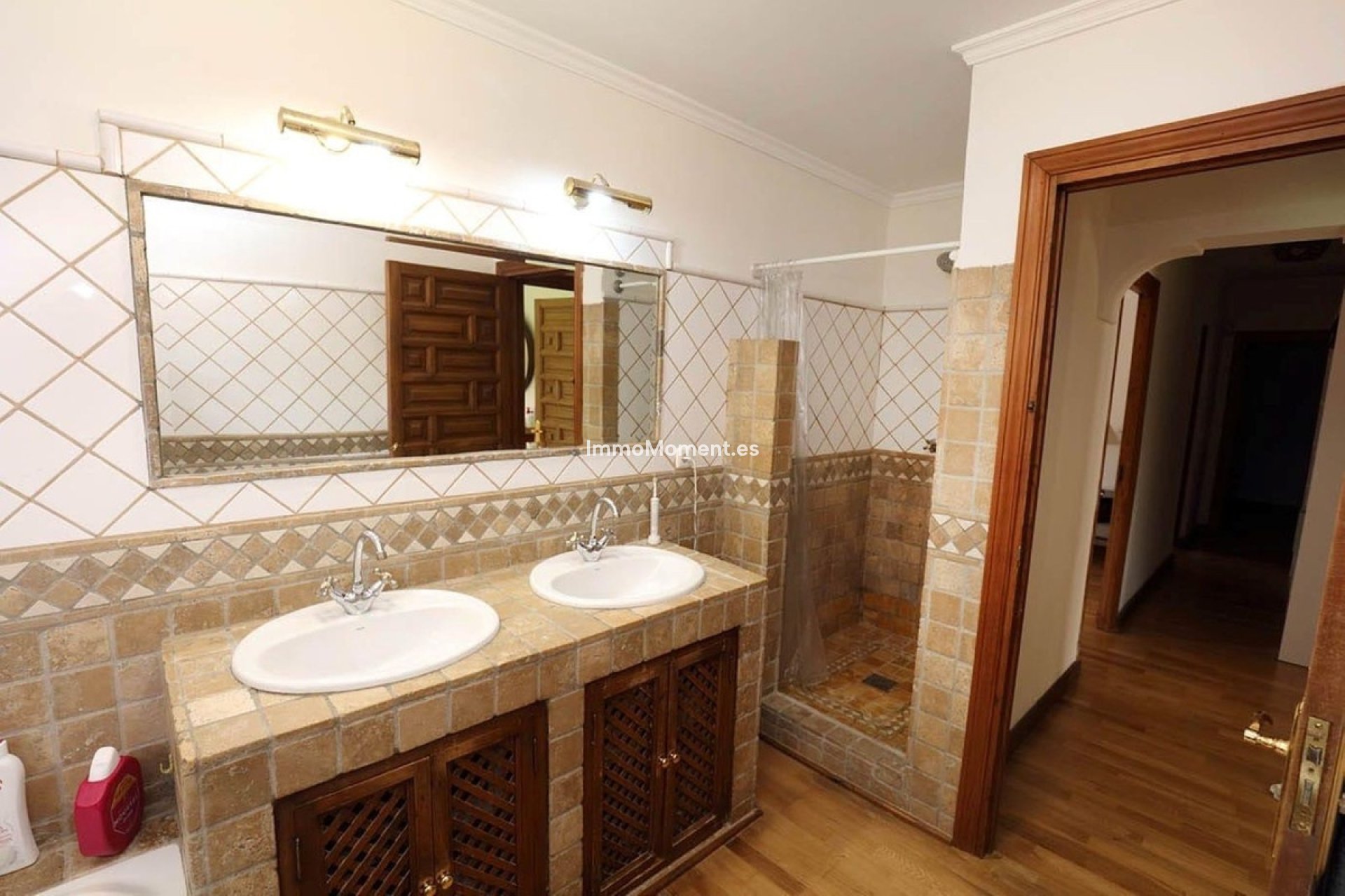 Resale - Detached villa - Estepona - Atalaya