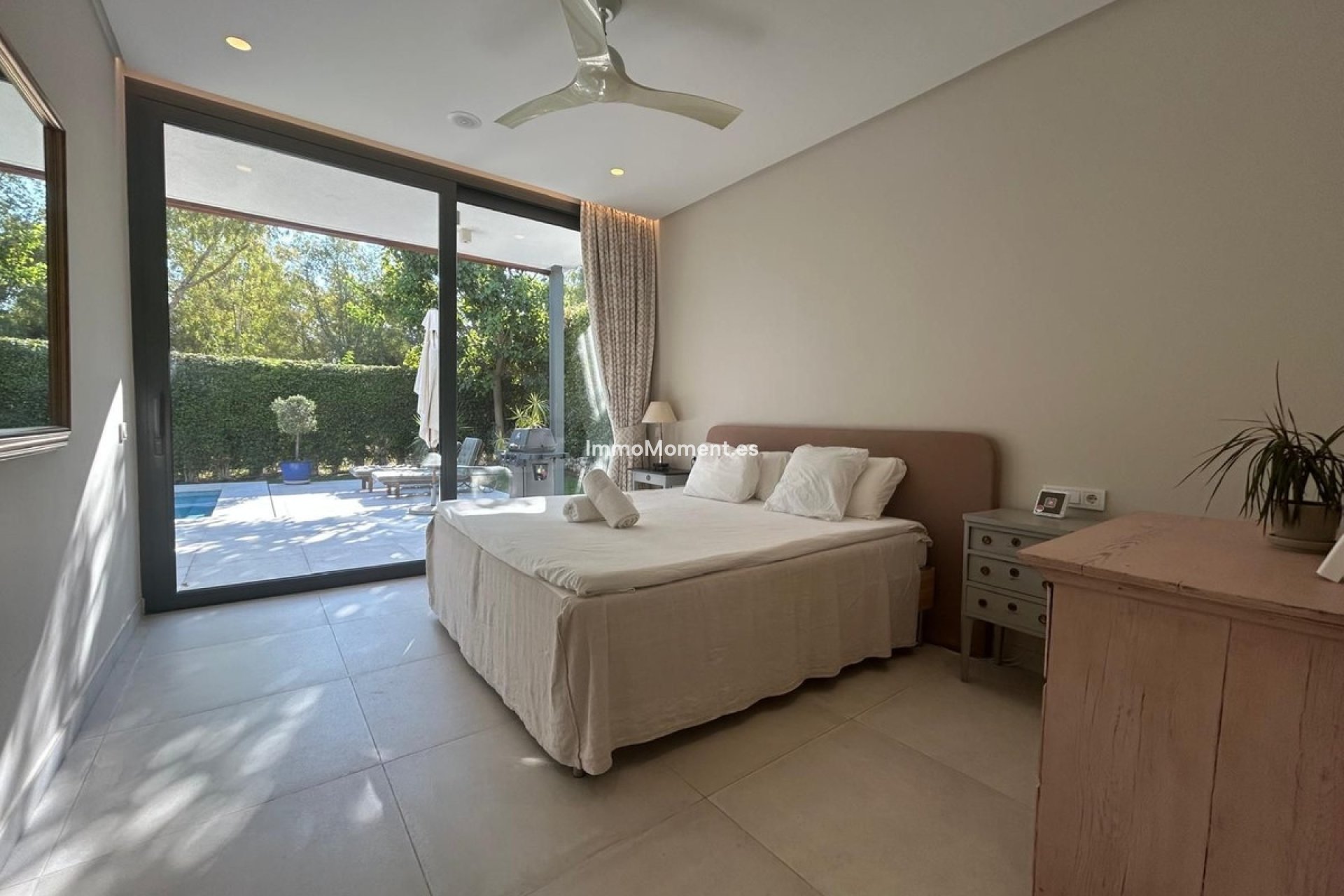 Resale - Detached villa - Estepona - Atalaya