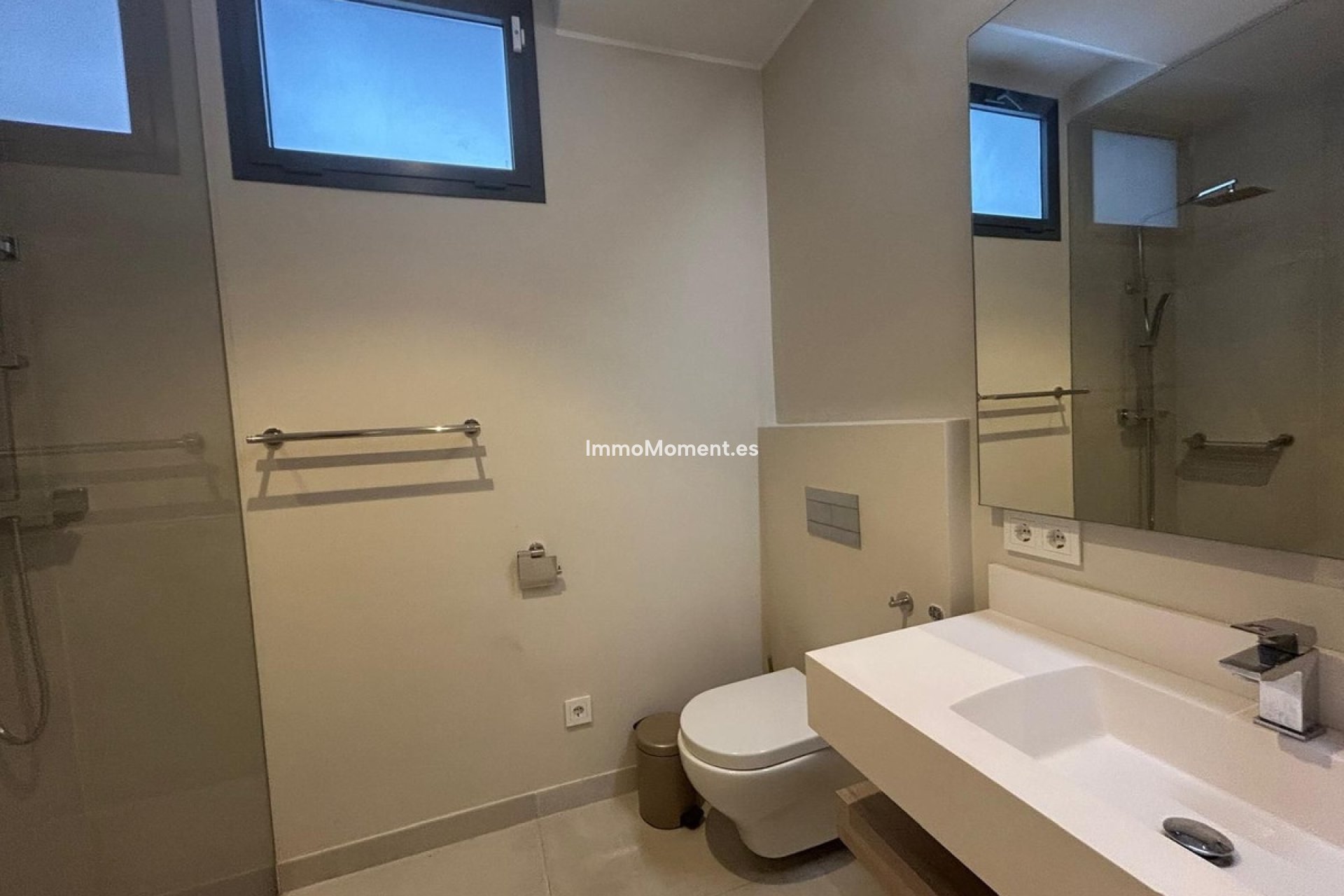 Resale - Detached villa - Estepona - Atalaya