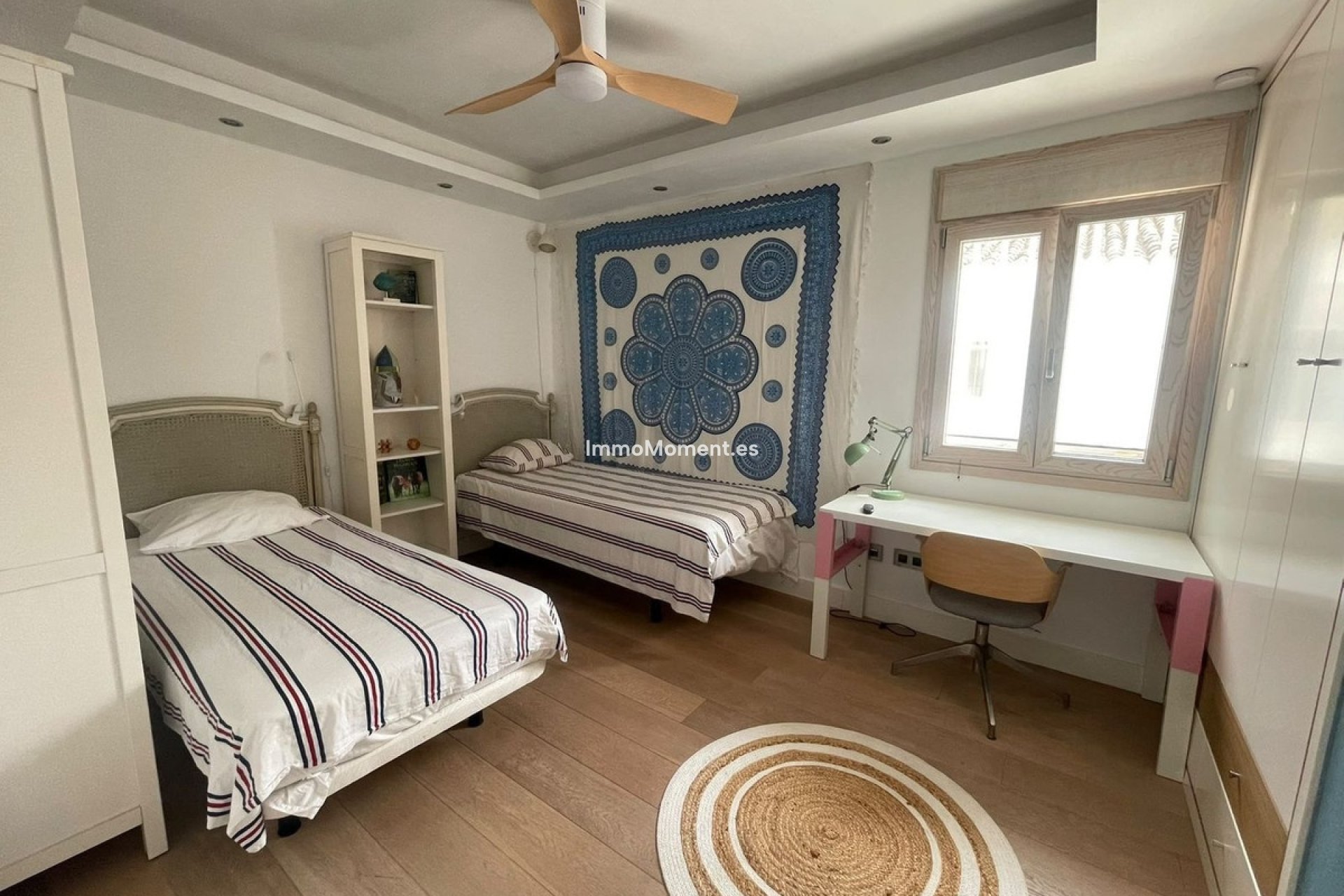 Resale - Detached villa - Estepona - Atalaya