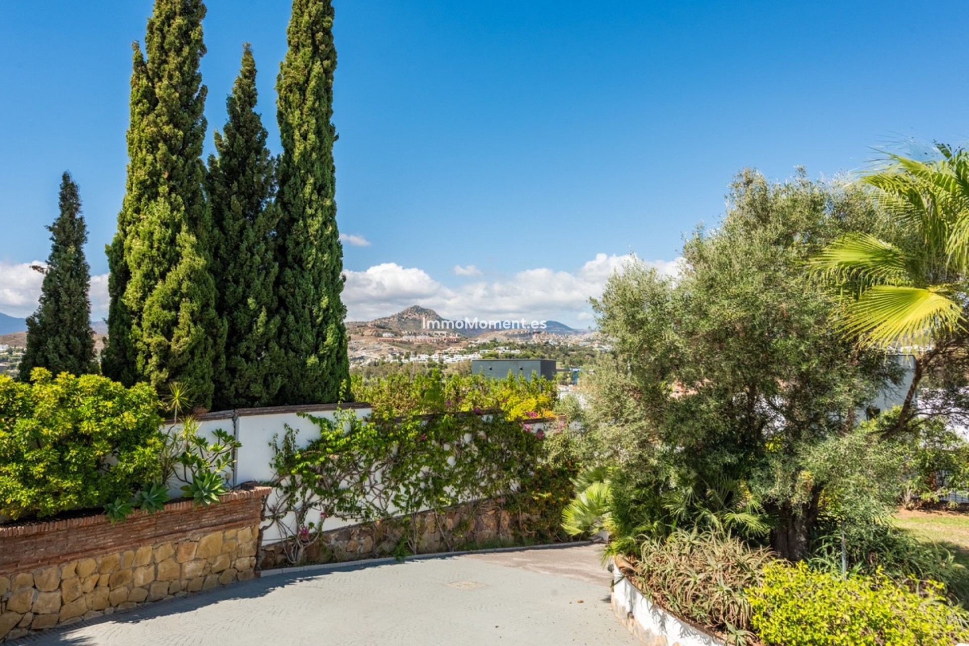 Resale - Detached villa - Estepona - Atalaya