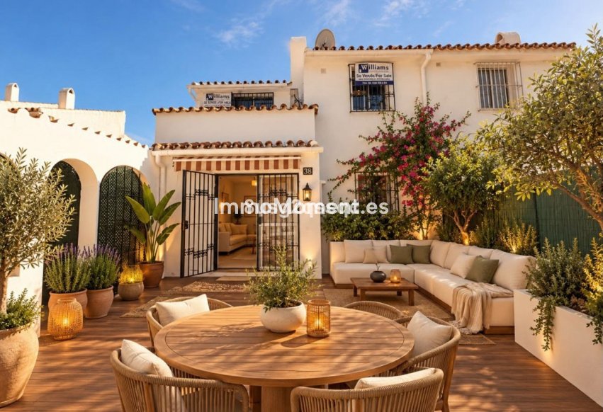 Resale - Detached villa - Estepona - Atalaya