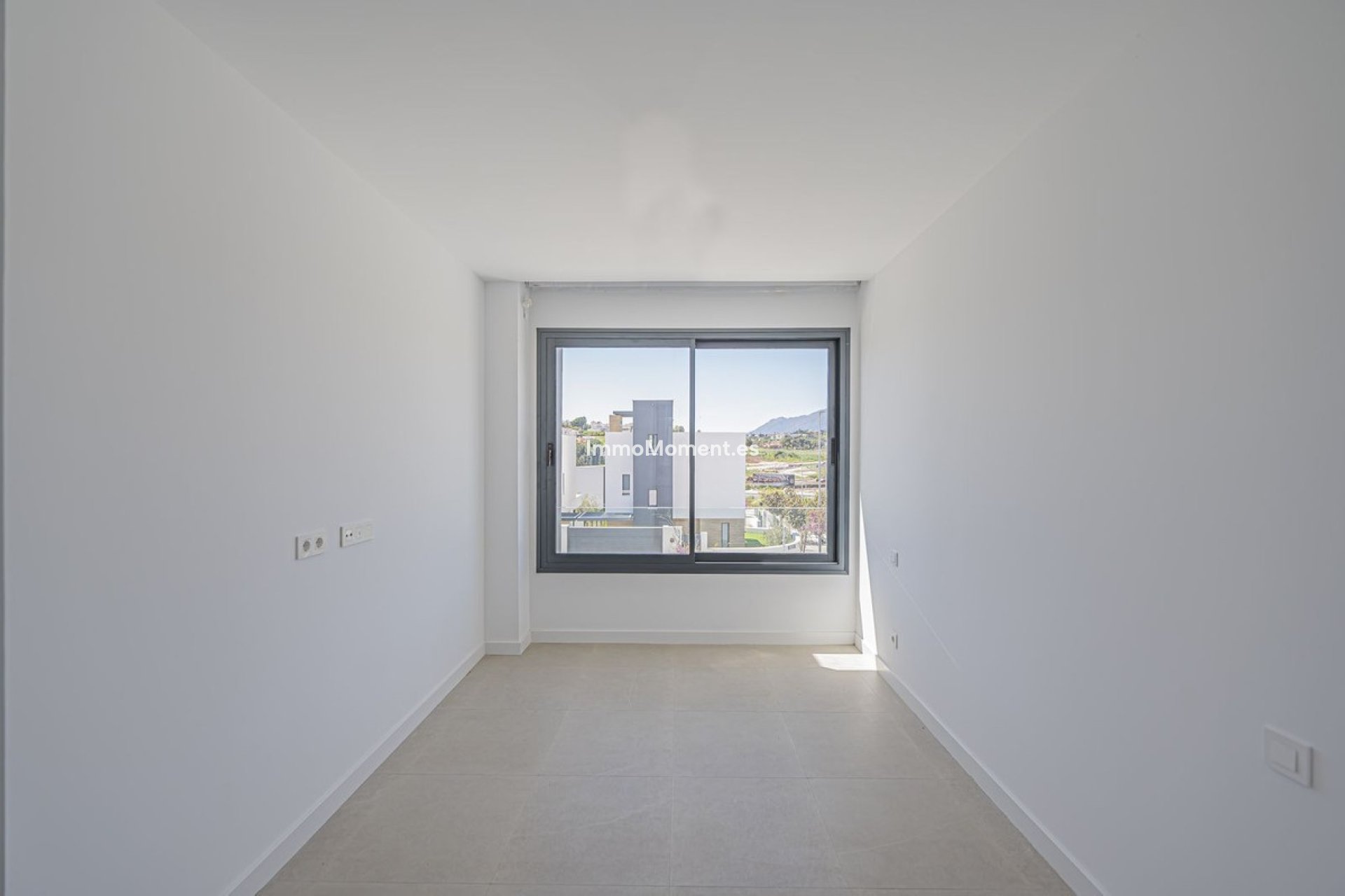 Resale - Detached villa - Estepona - Atalaya