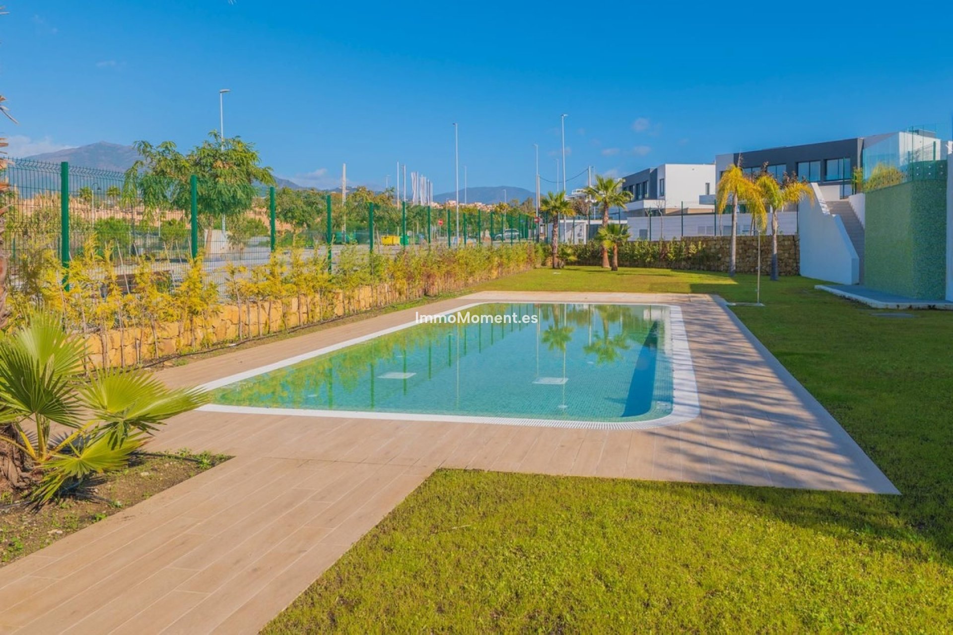 Resale - Detached villa - Estepona - Atalaya