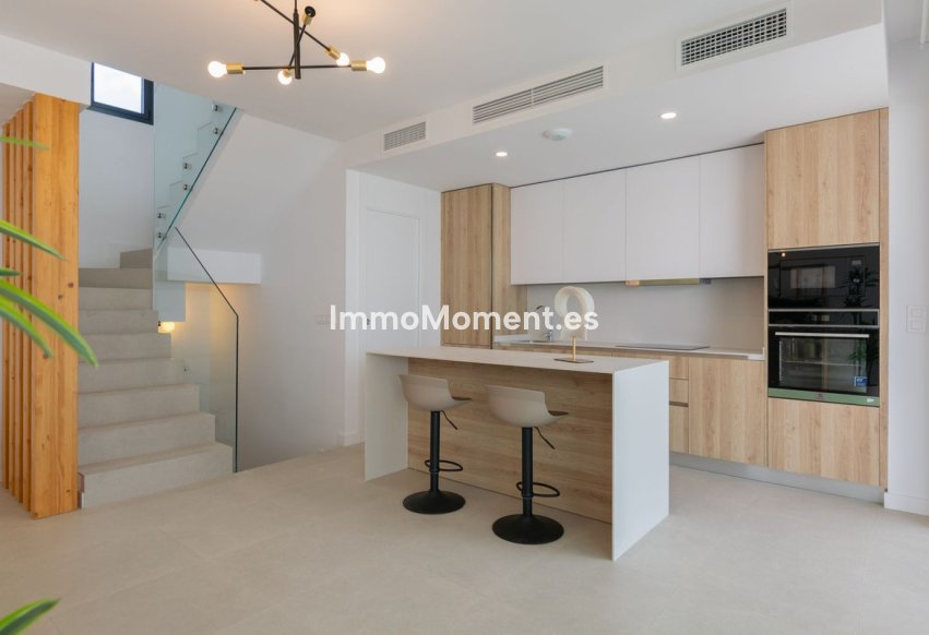 Resale - Detached villa - Estepona - Atalaya