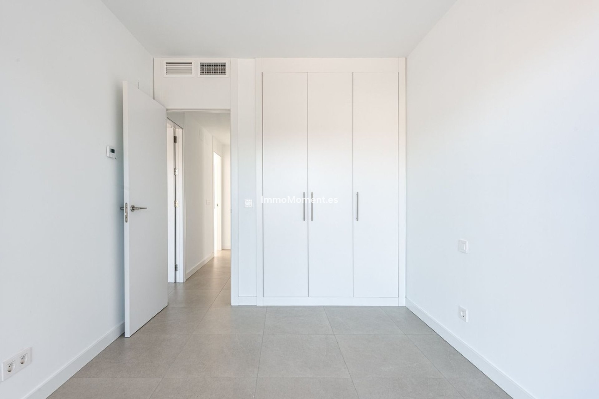 Resale - Detached villa - Estepona - Atalaya