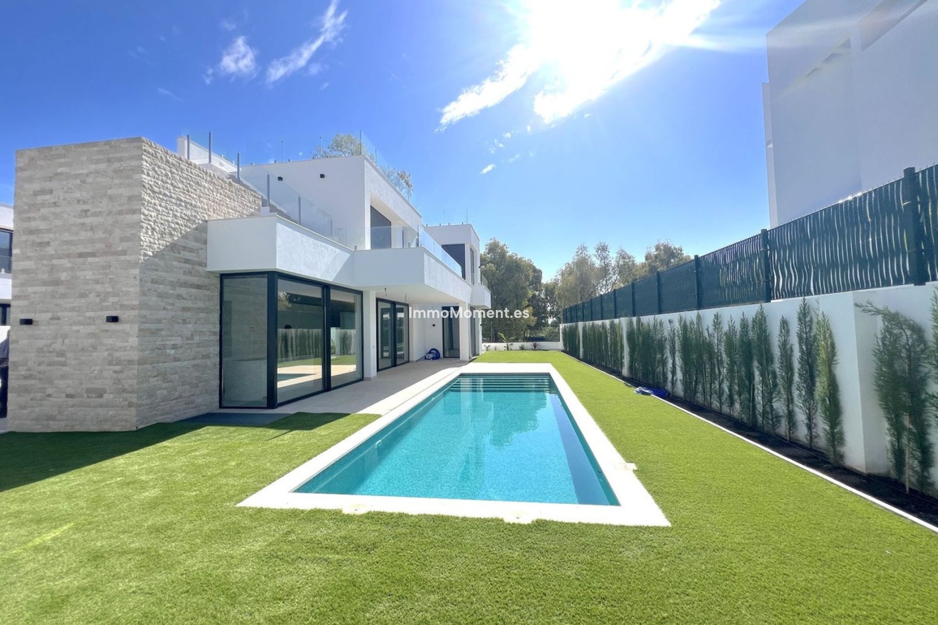 Resale - Detached villa - Estepona - Atalaya