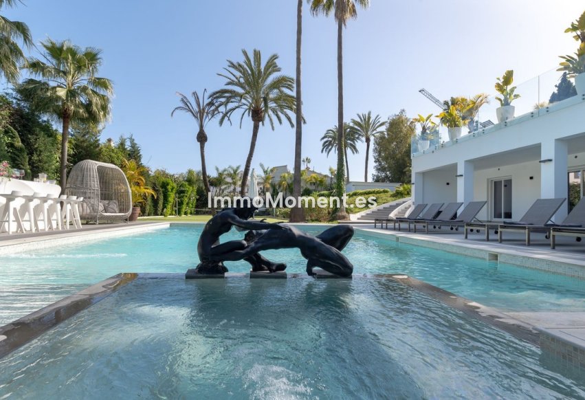 Resale - Detached villa - Estepona - Atalaya