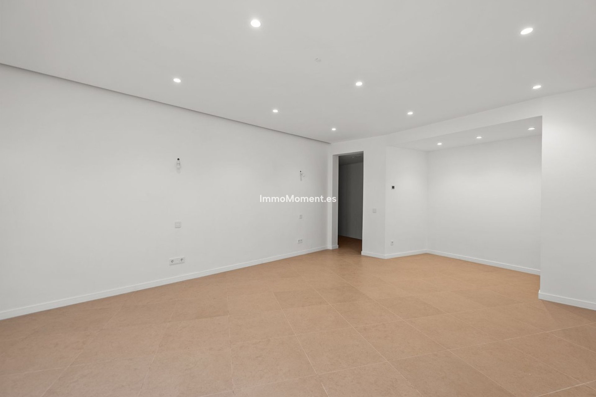 Resale - Detached villa - Estepona - Atalaya