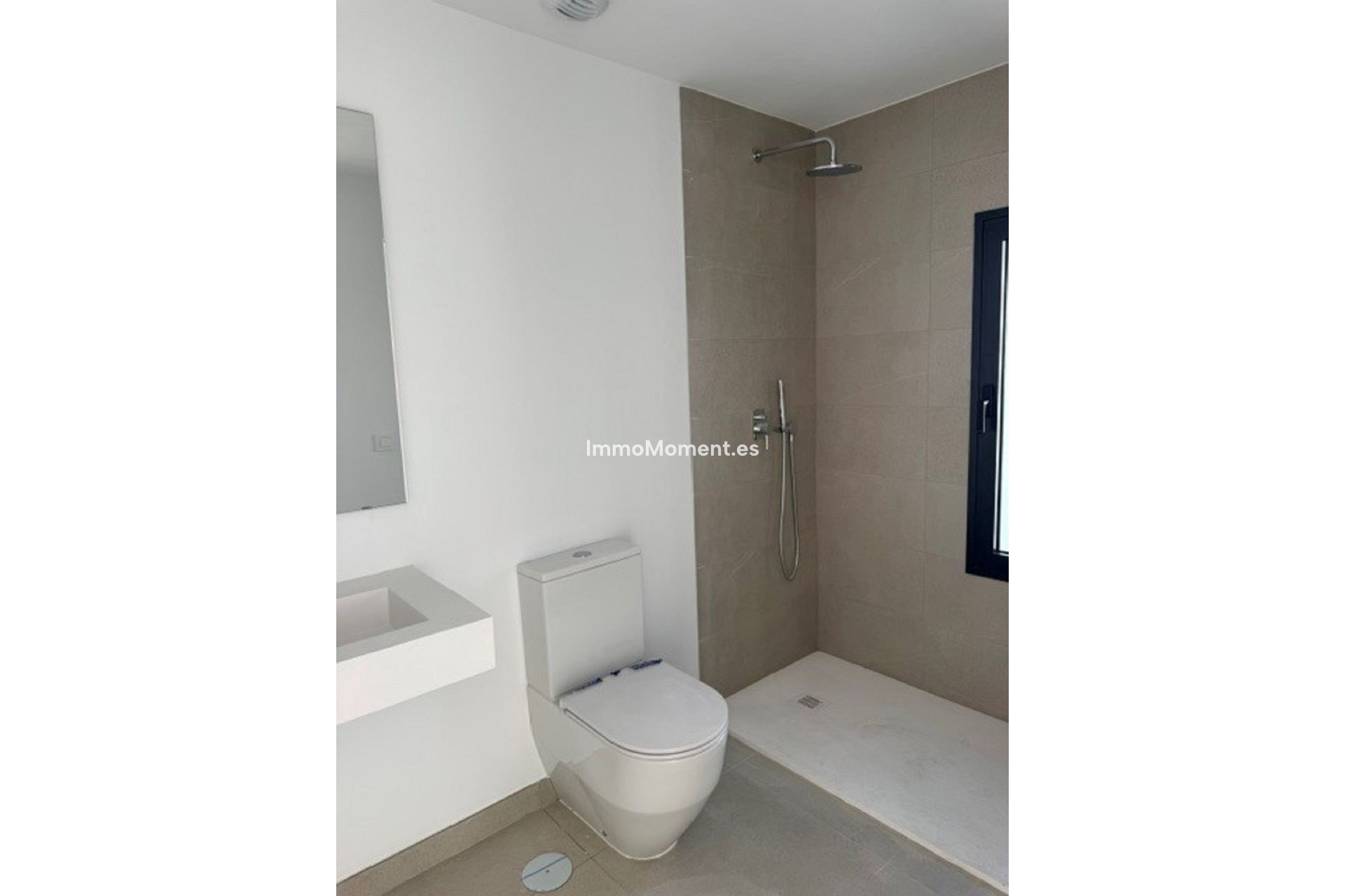 Resale - Detached villa - Estepona - Atalaya