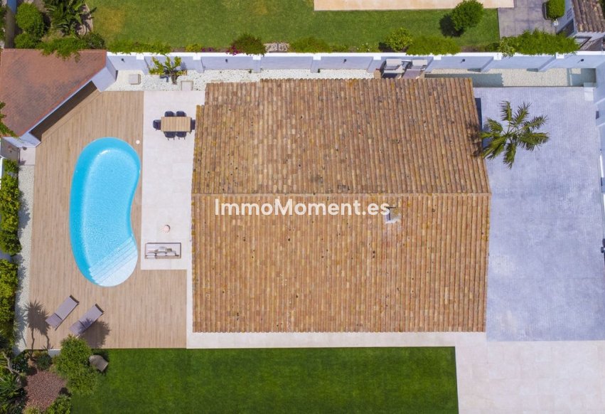 Resale - Detached villa - Estepona - Atalaya