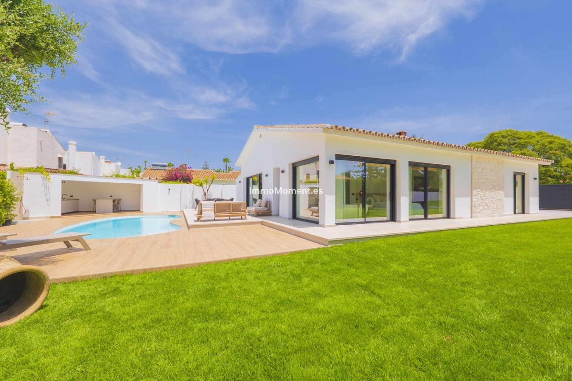 Resale - Detached villa - Estepona - Atalaya