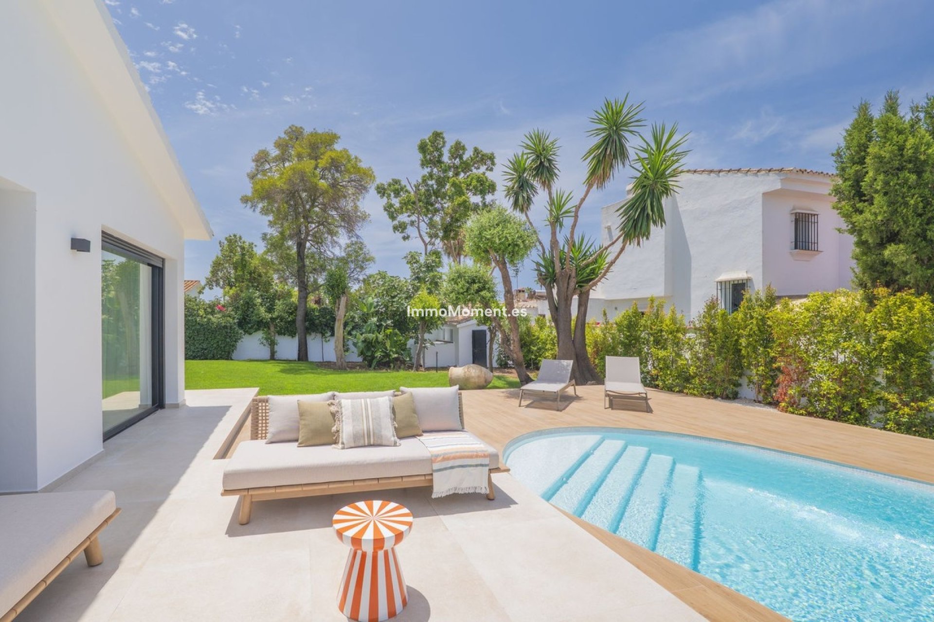 Resale - Detached villa - Estepona - Atalaya