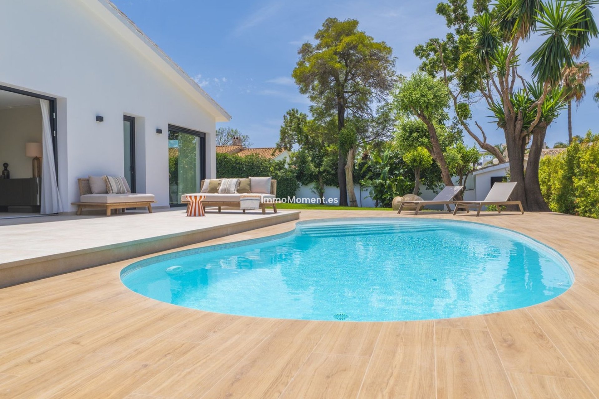 Resale - Detached villa - Estepona - Atalaya