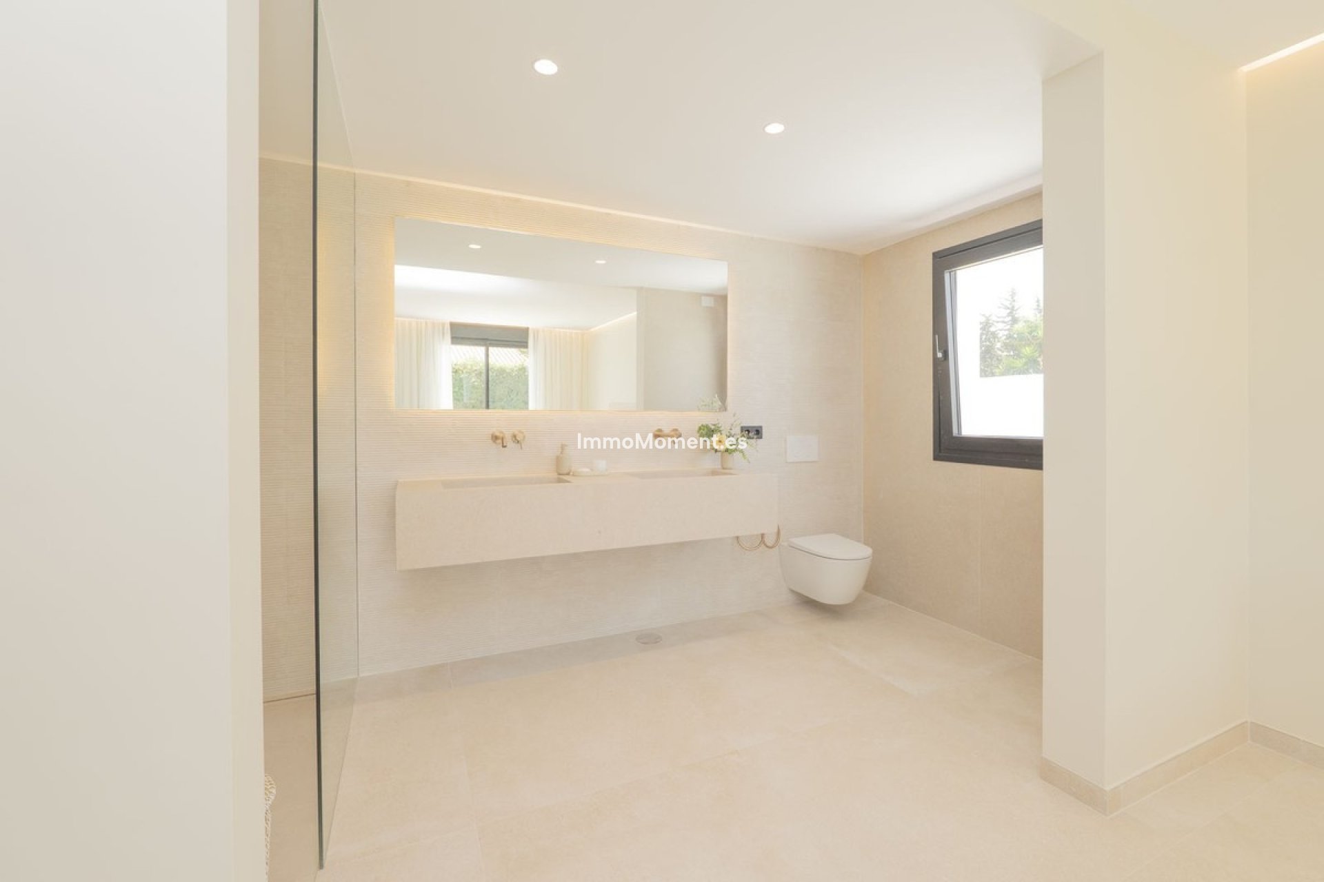 Resale - Detached villa - Estepona - Atalaya