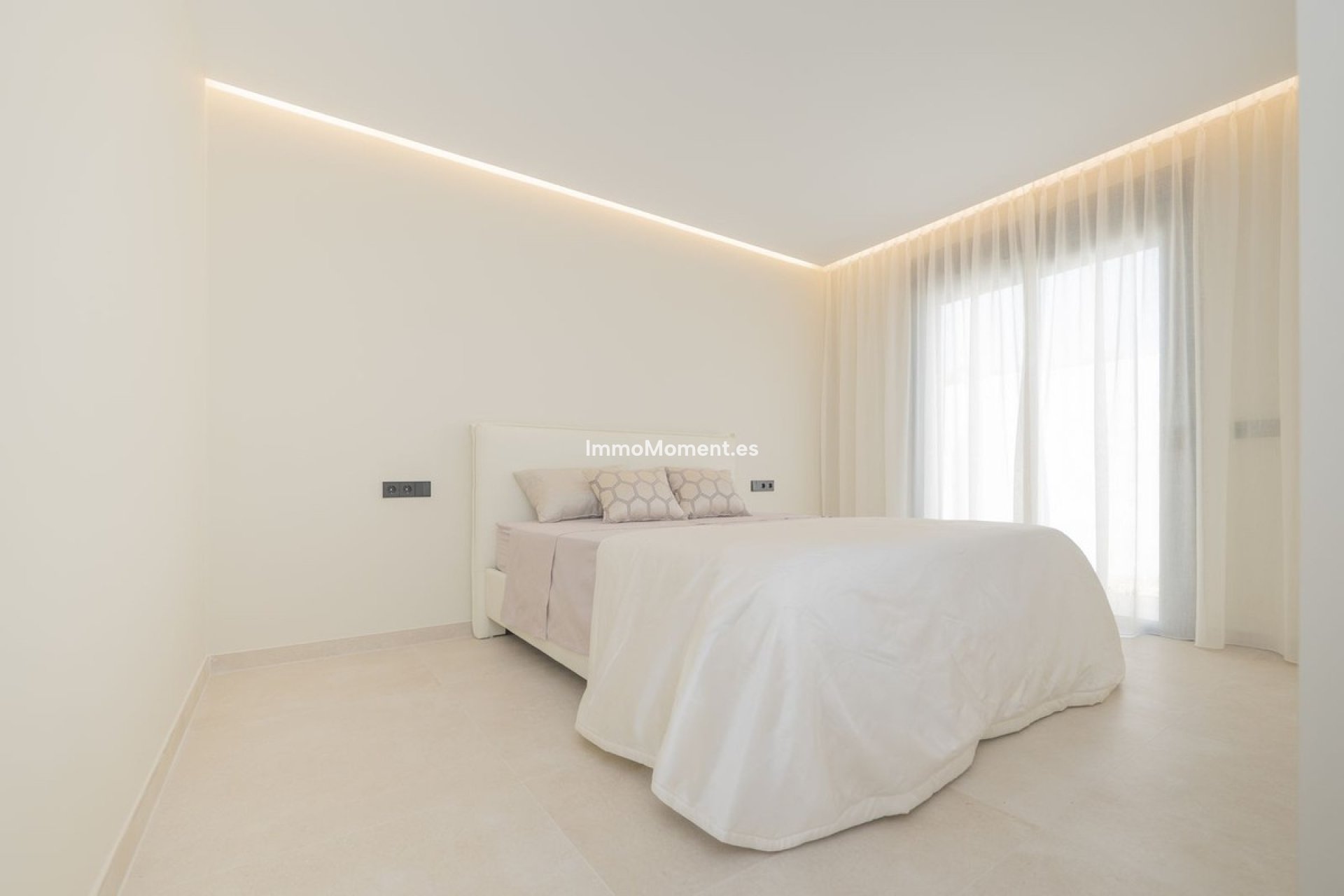 Resale - Detached villa - Estepona - Atalaya