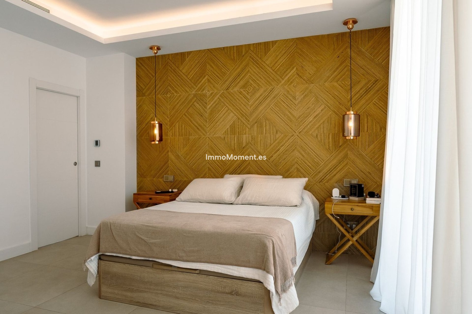 Resale - Detached villa - Estepona - Atalaya