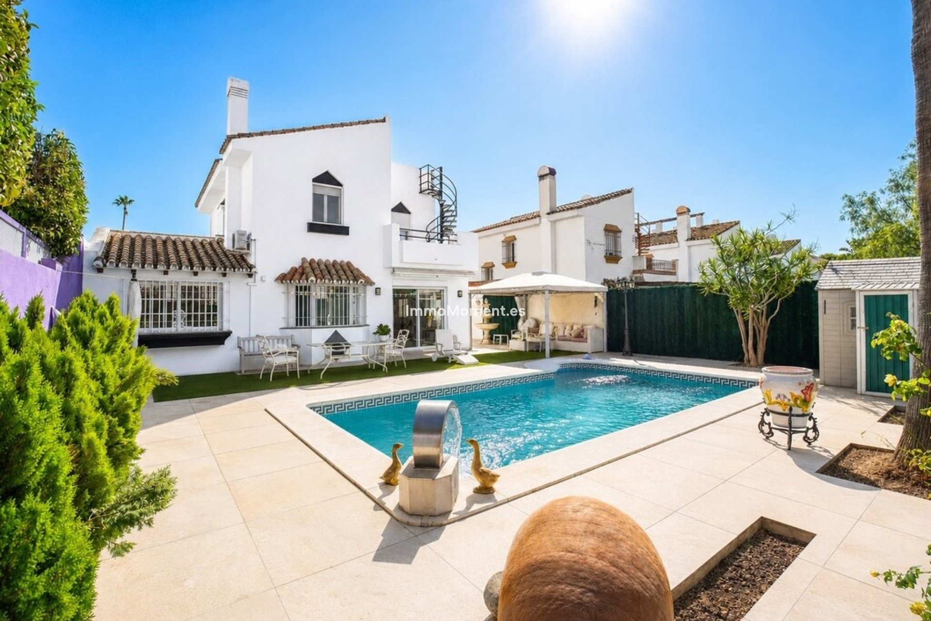 Resale - Detached villa - Estepona - Atalaya