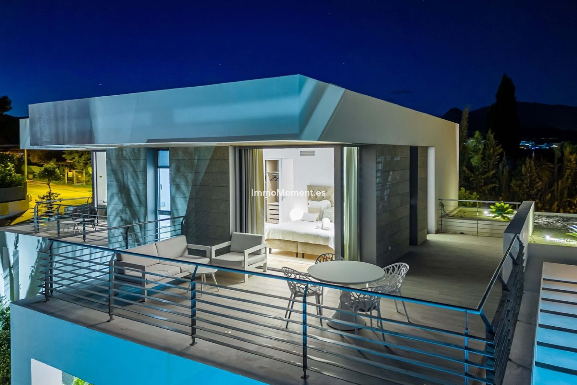 Resale - Detached villa - Estepona - Cancelada