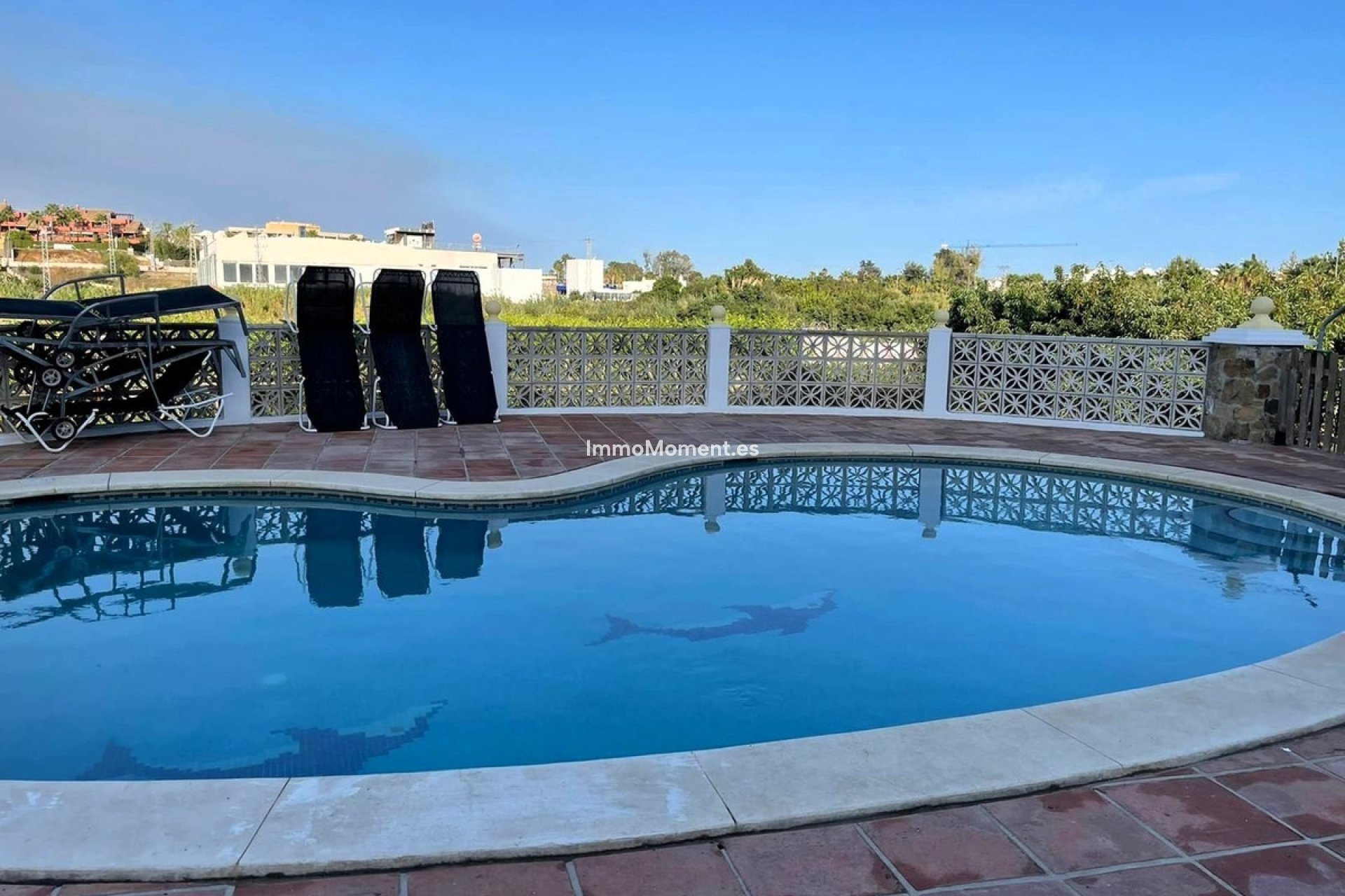 Resale - Detached villa - Estepona - Cancelada
