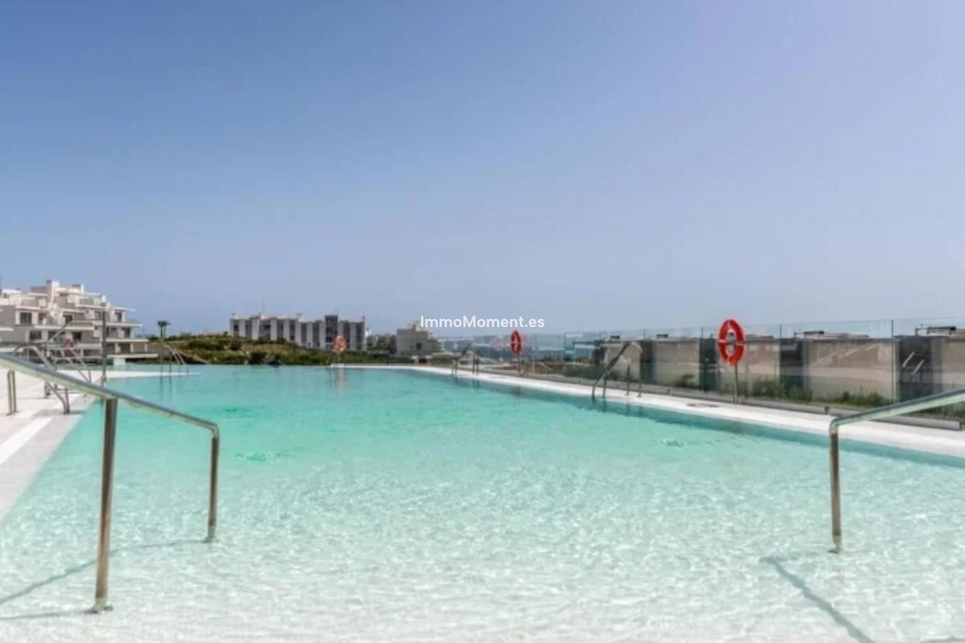 Resale - Detached villa - Estepona - Cancelada