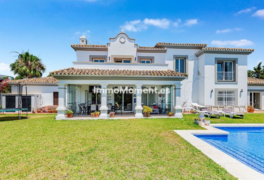 Resale - Detached villa - Estepona - Costalita