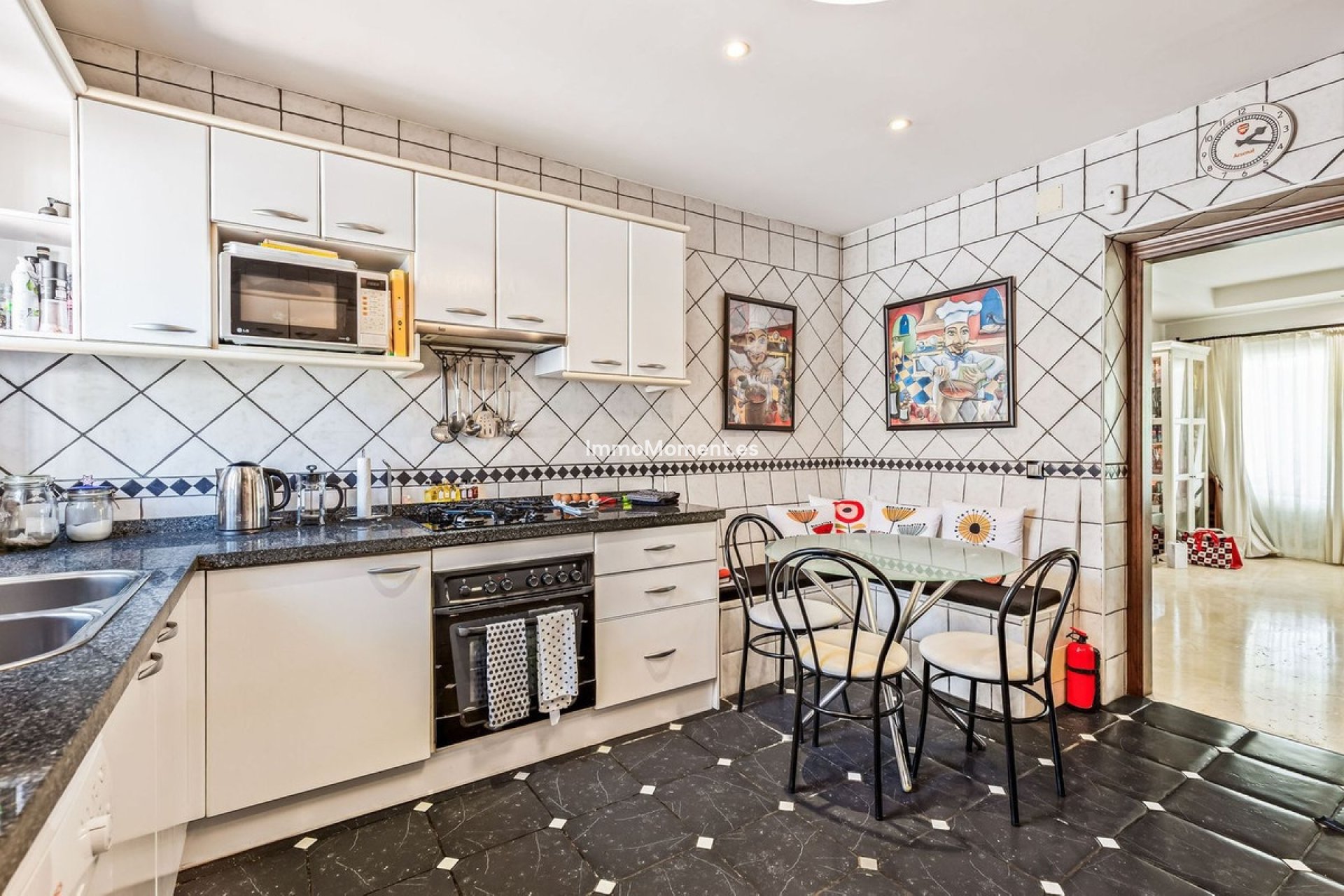 Resale - Detached villa - Estepona - Costalita