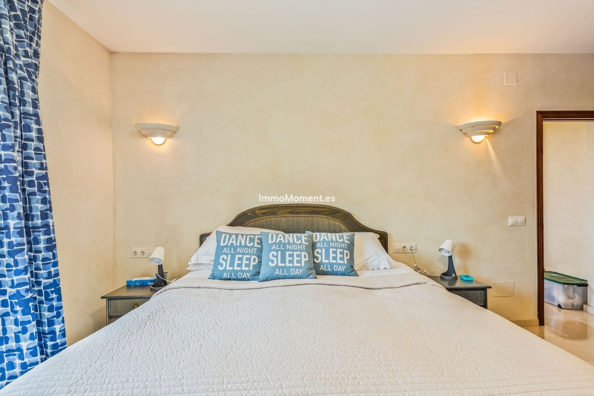 Resale - Detached villa - Estepona - Costalita