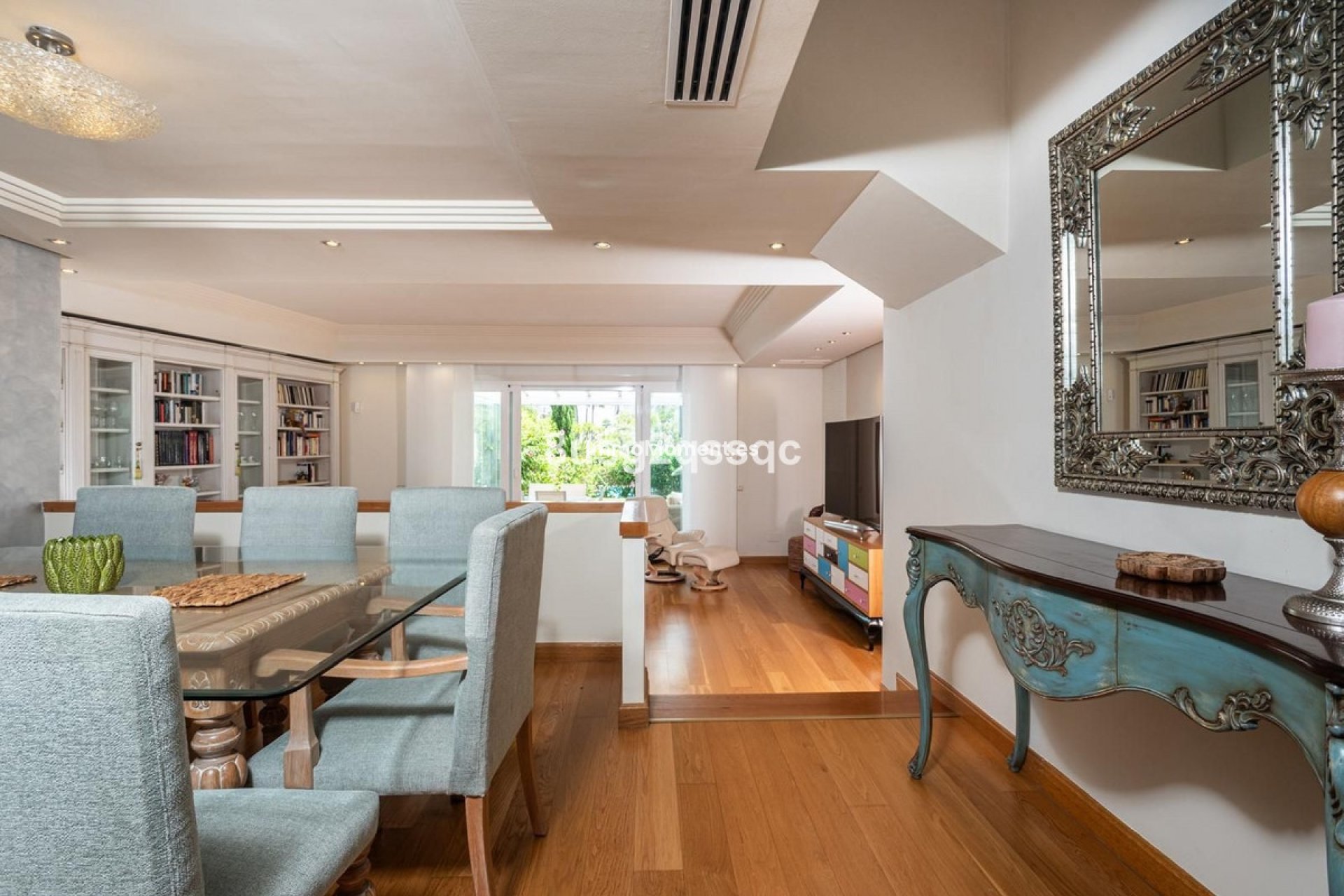 Resale - Detached villa - Estepona - Costalita
