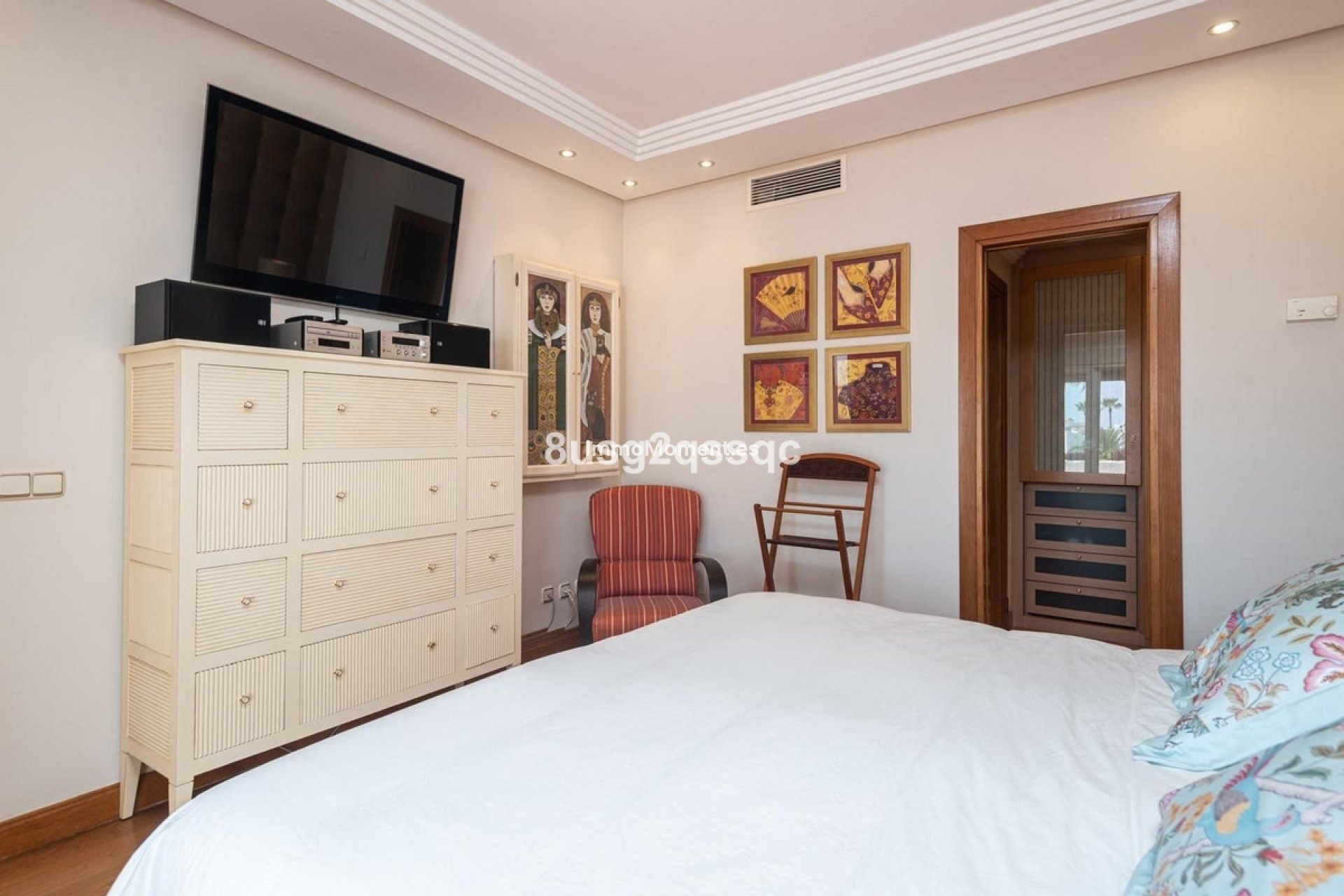 Resale - Detached villa - Estepona - Costalita