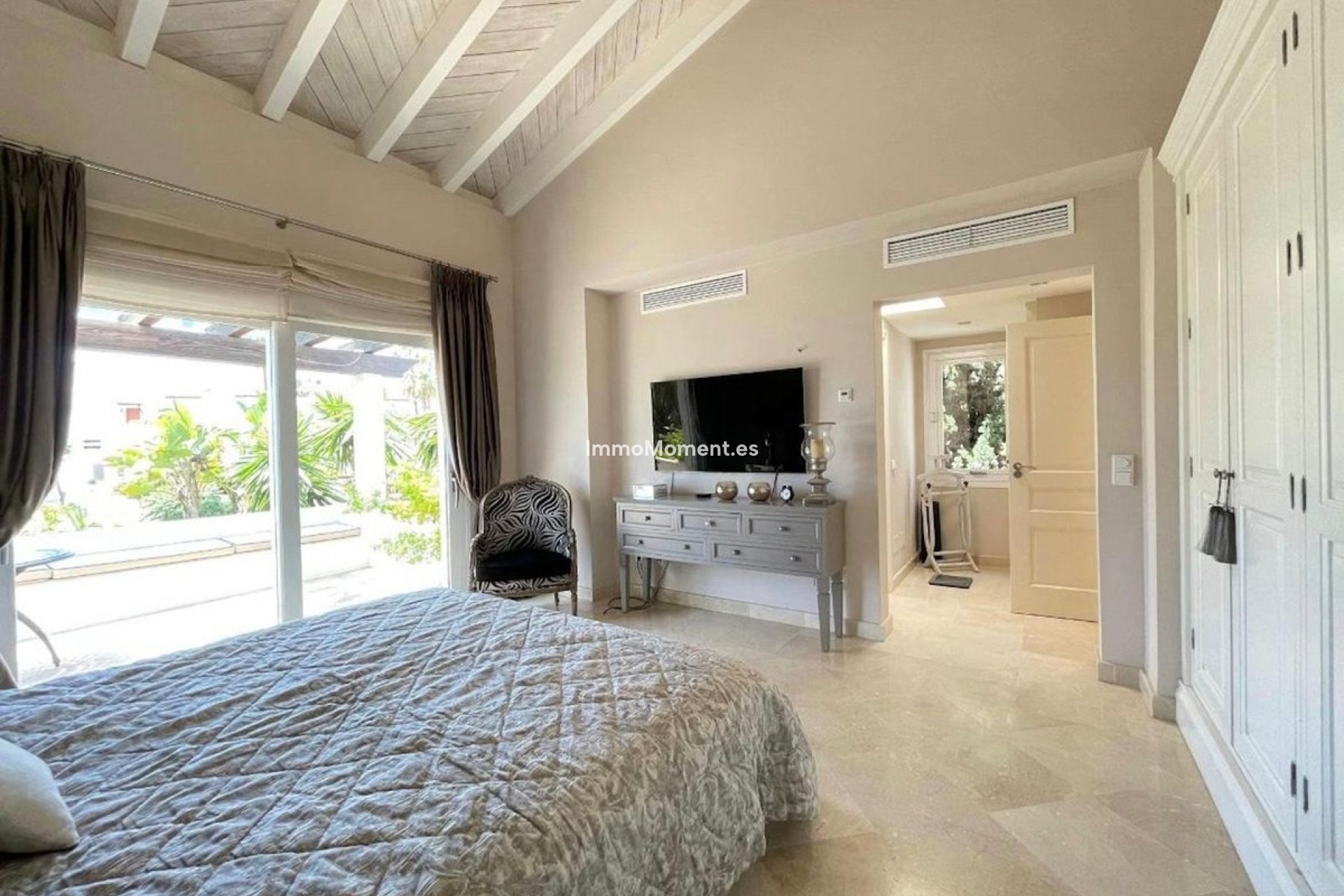 Resale - Detached villa - Estepona - Costalita