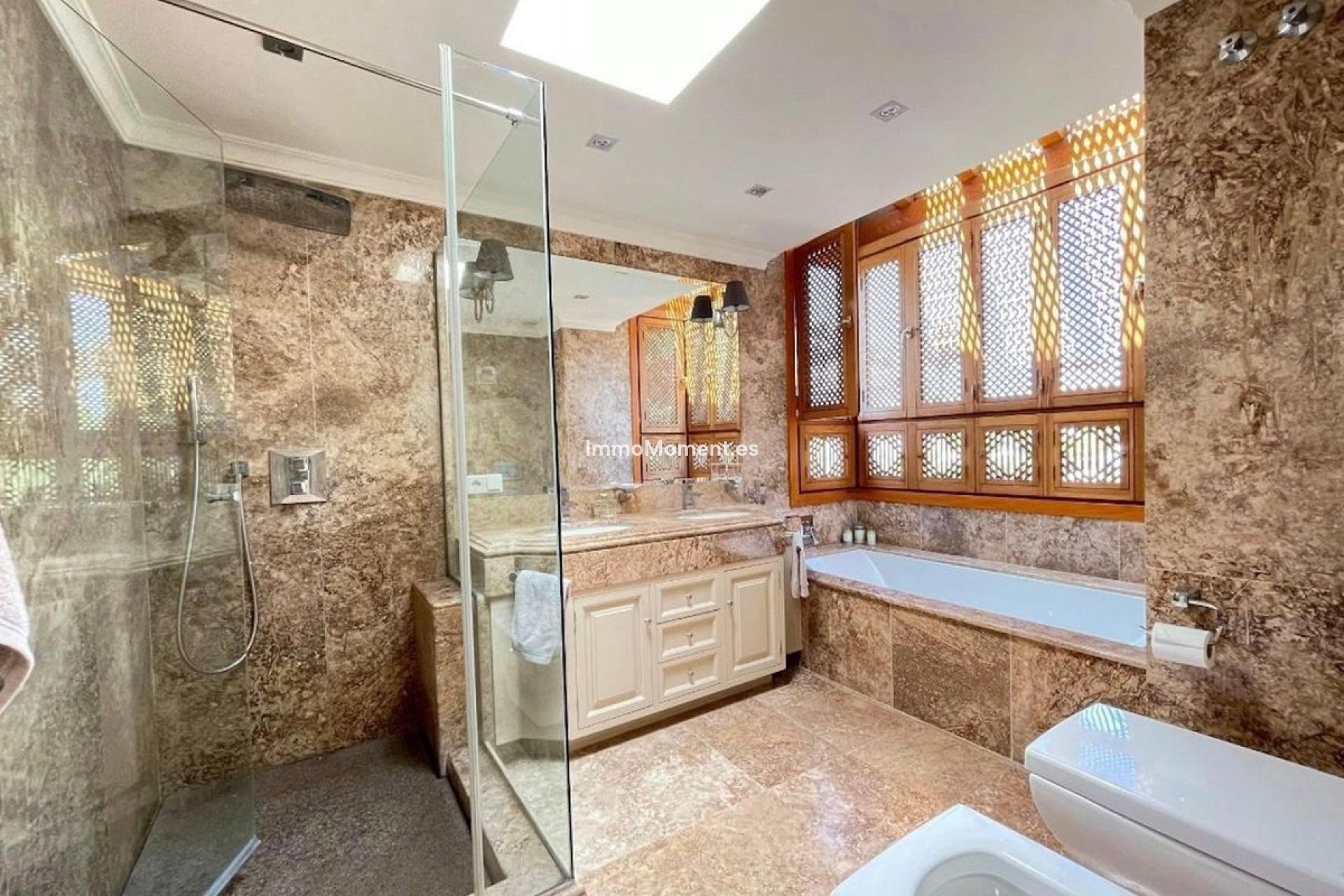 Resale - Detached villa - Estepona - Costalita