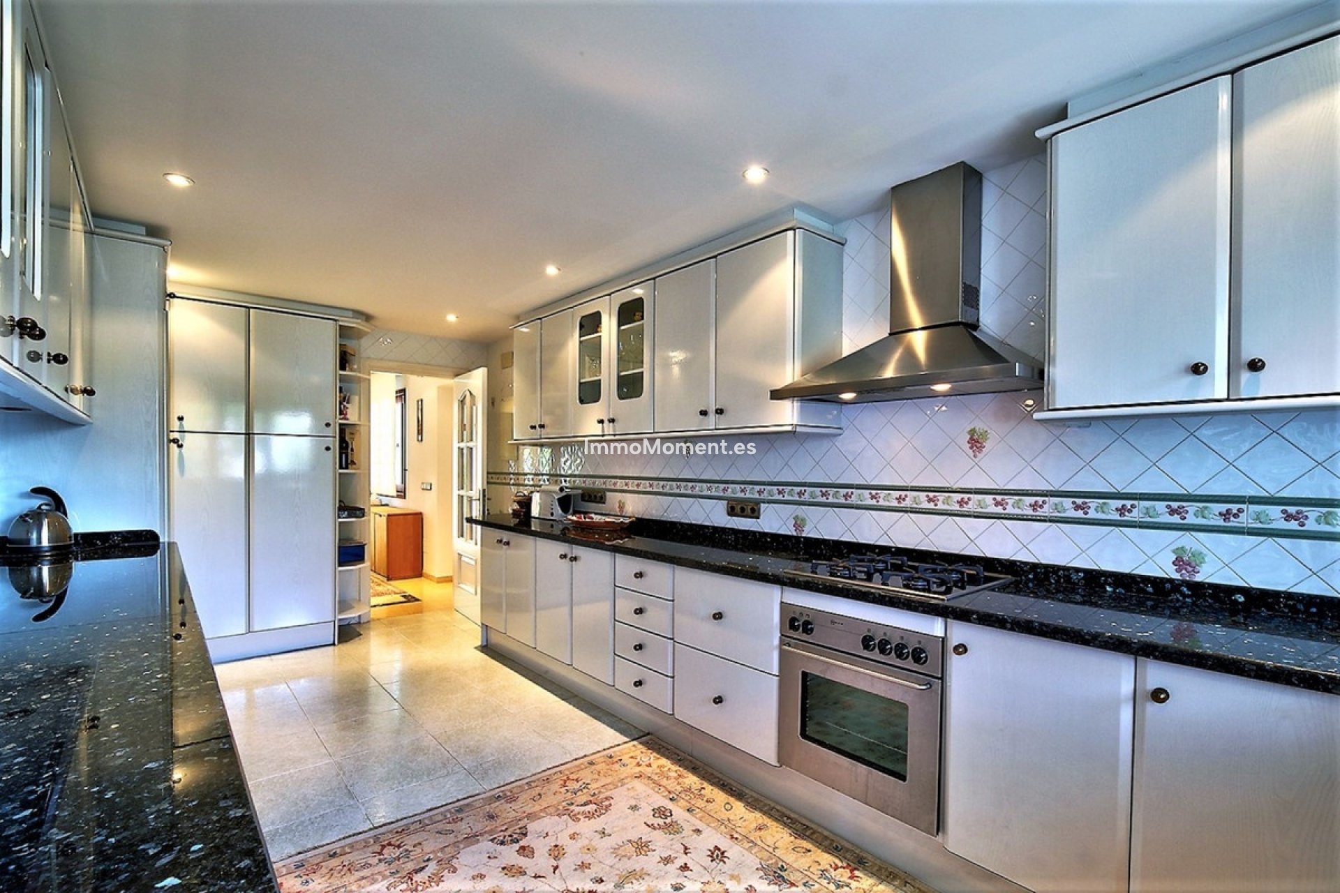 Resale - Detached villa - Estepona - Costalita