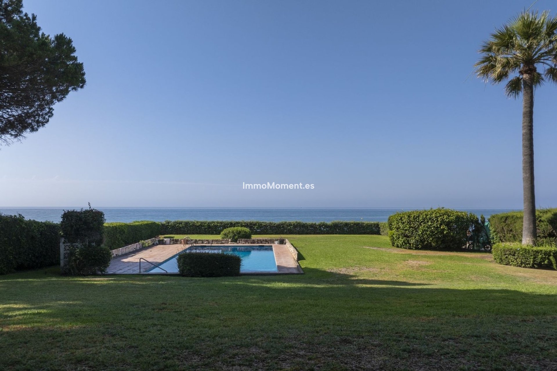 Resale - Detached villa - Estepona - Costalita