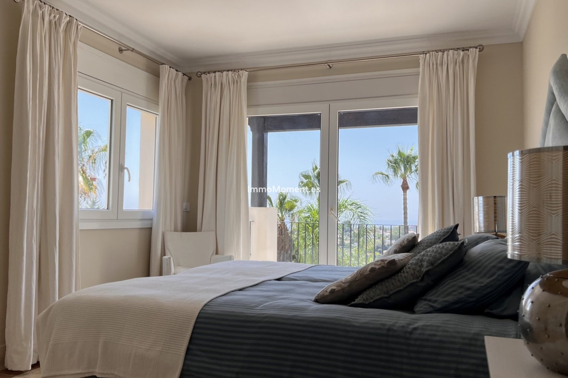 Resale - Detached villa - Estepona - El Padron