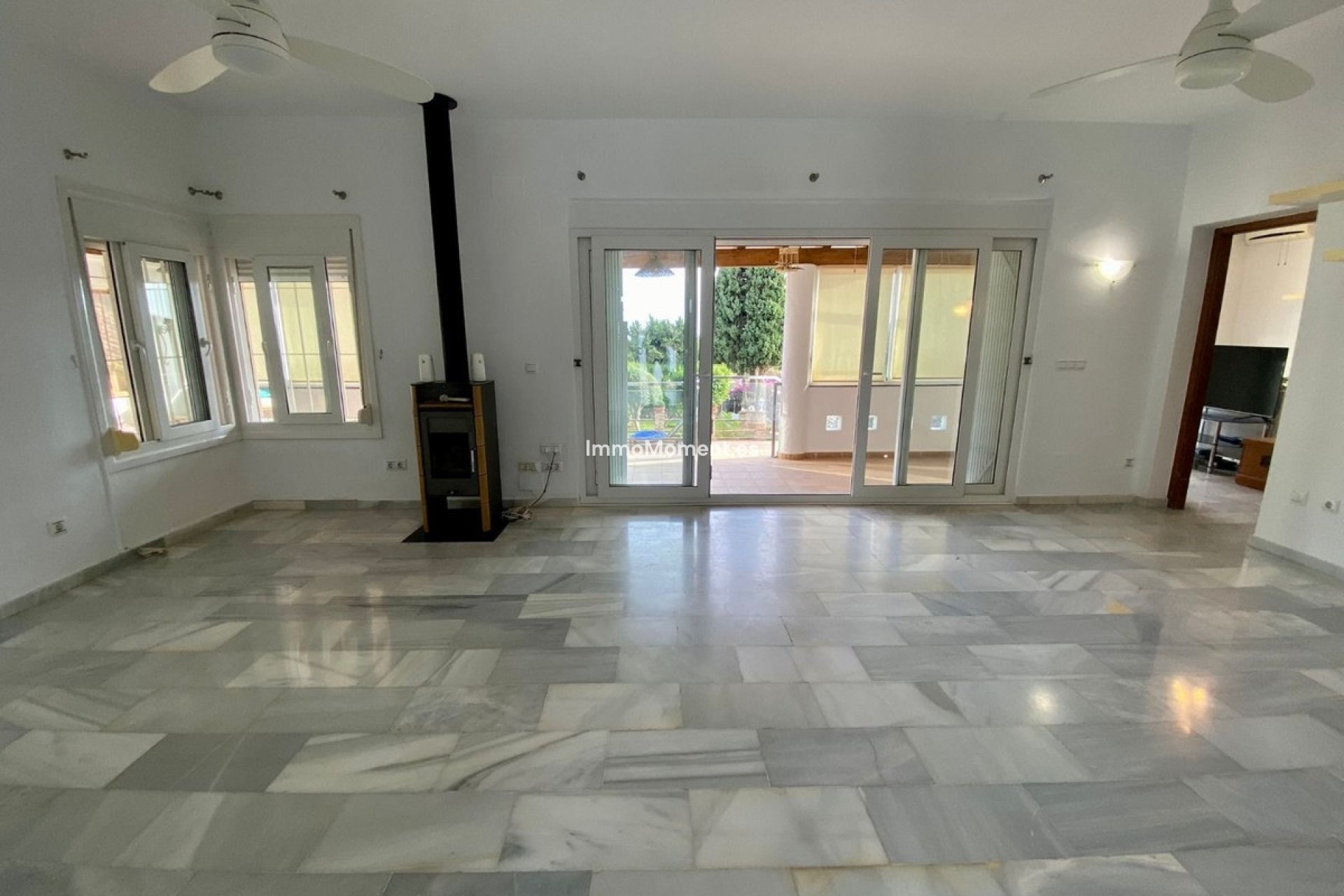 Resale - Detached villa - Estepona - El Padron