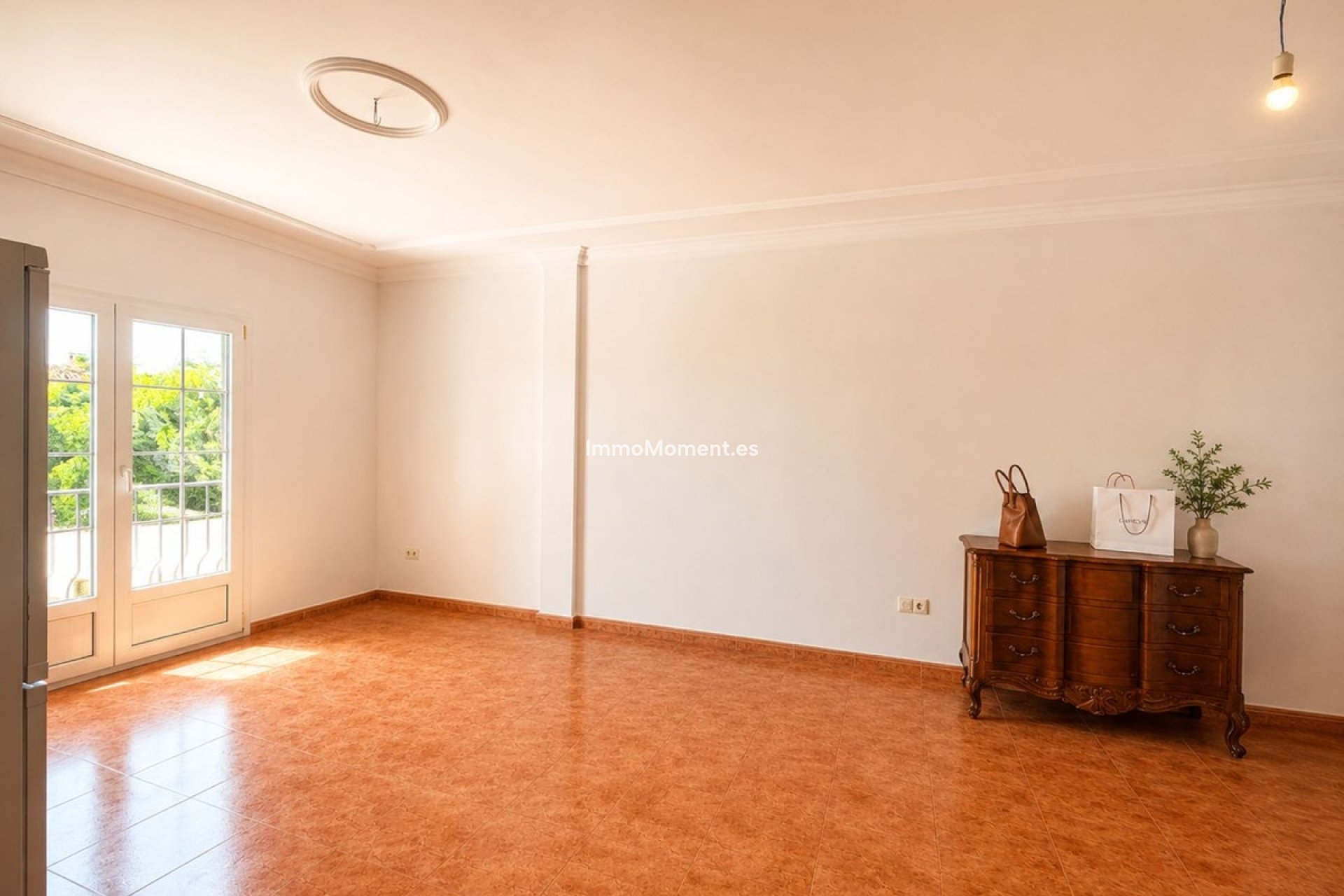 Resale - Detached villa - Estepona - Estepona Centro