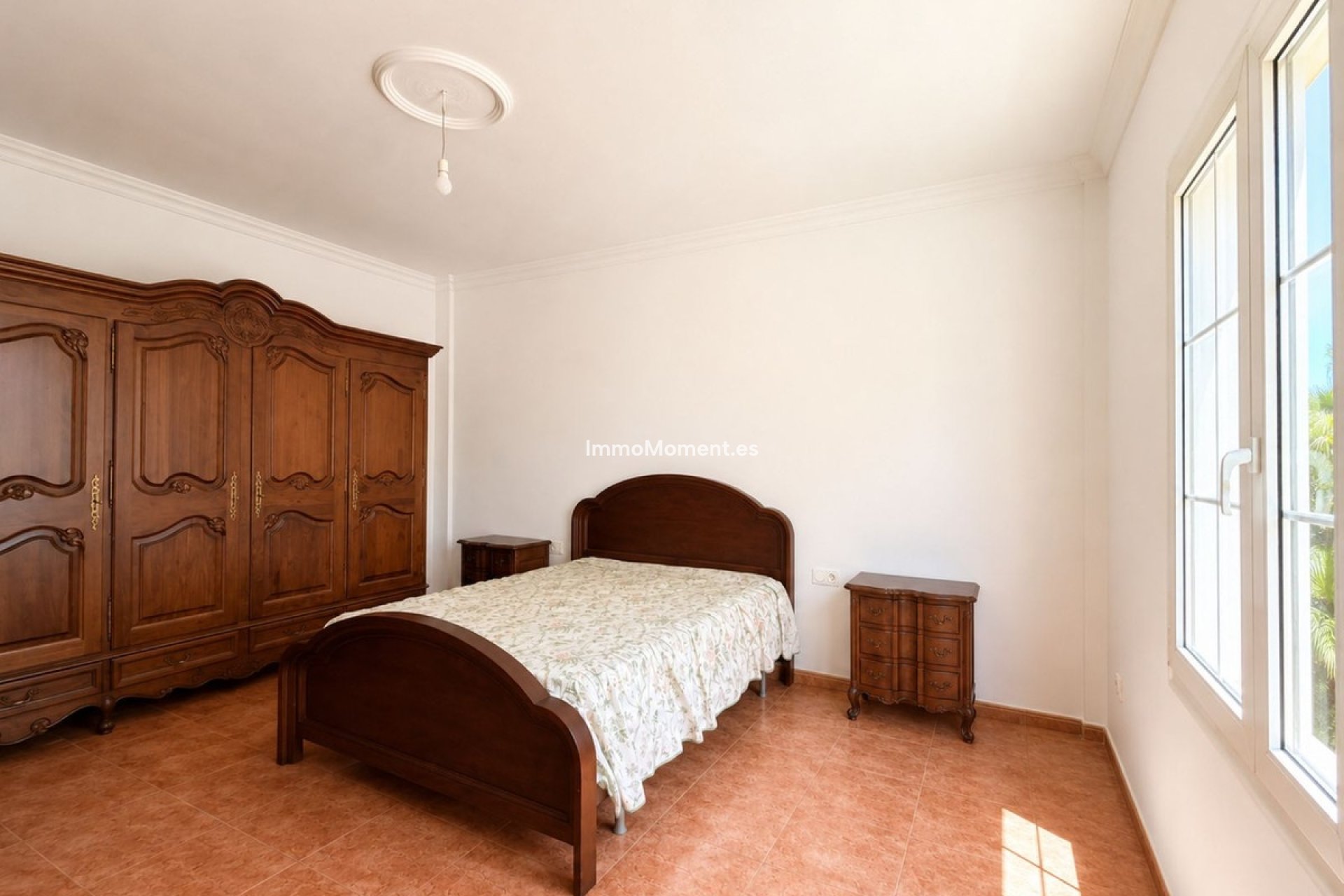 Resale - Detached villa - Estepona - Estepona Centro