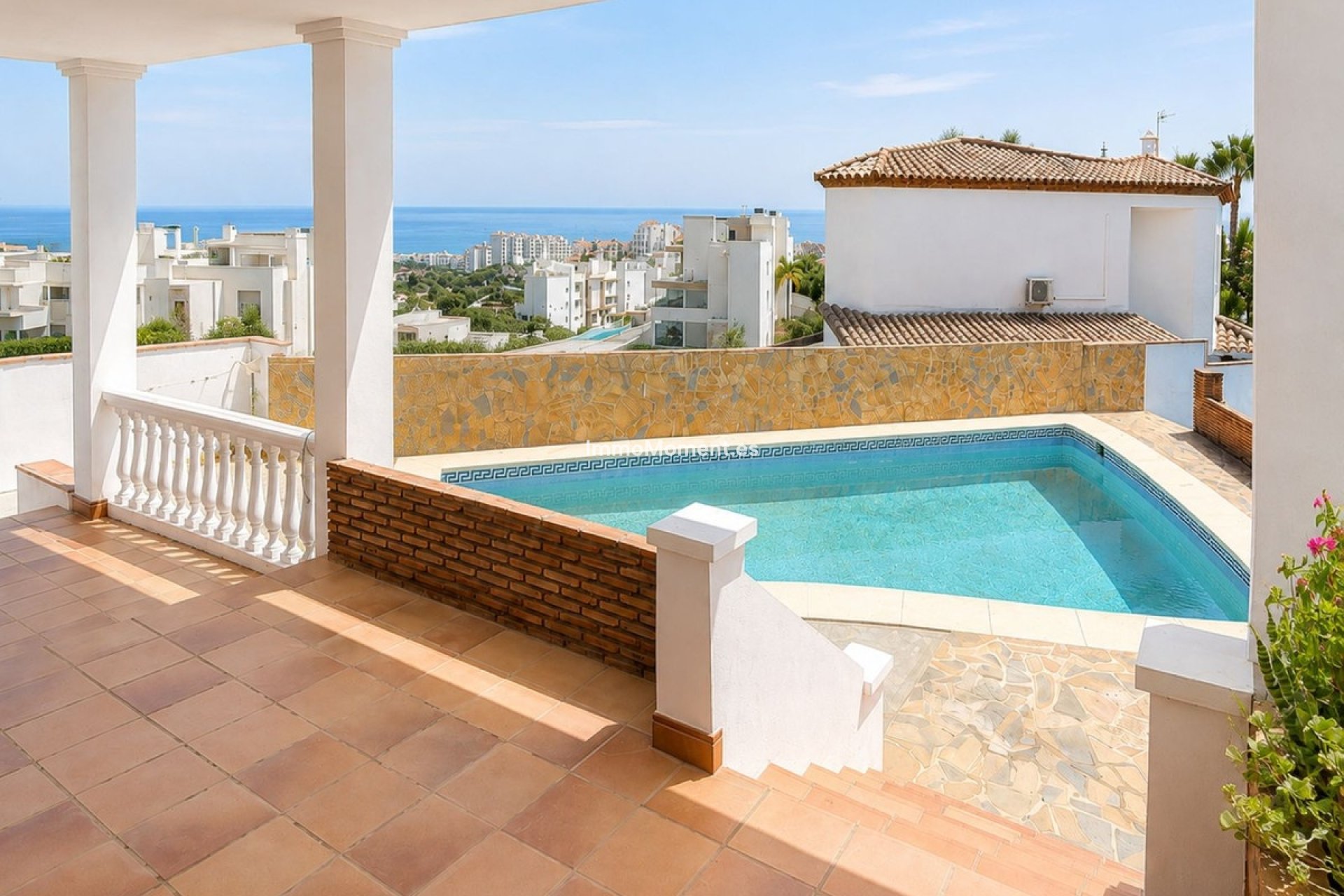 Resale - Detached villa - Estepona - Estepona Centro