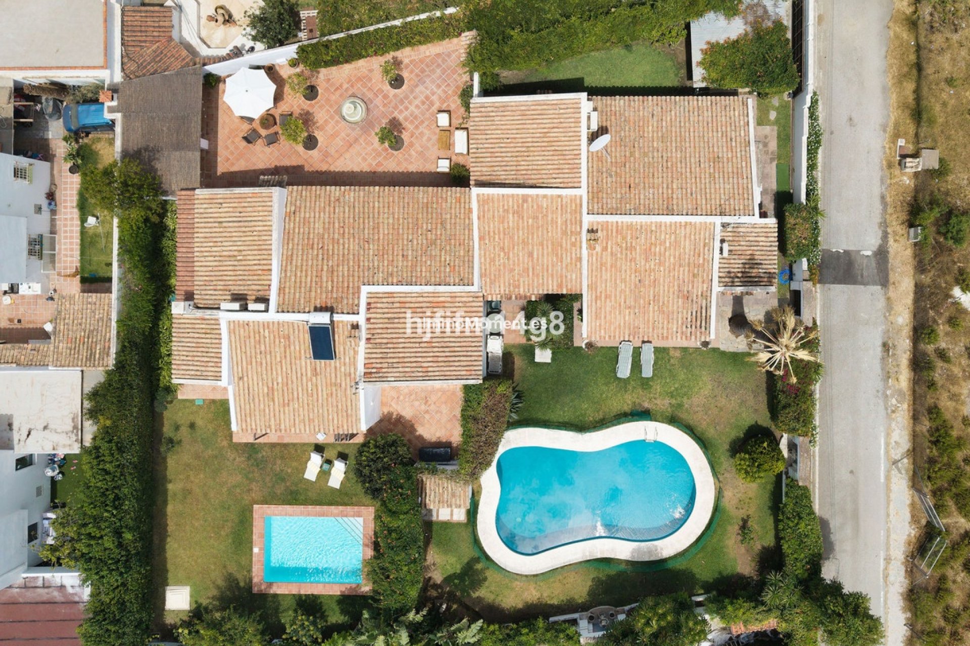 Resale - Detached villa - Estepona - Estepona Centro