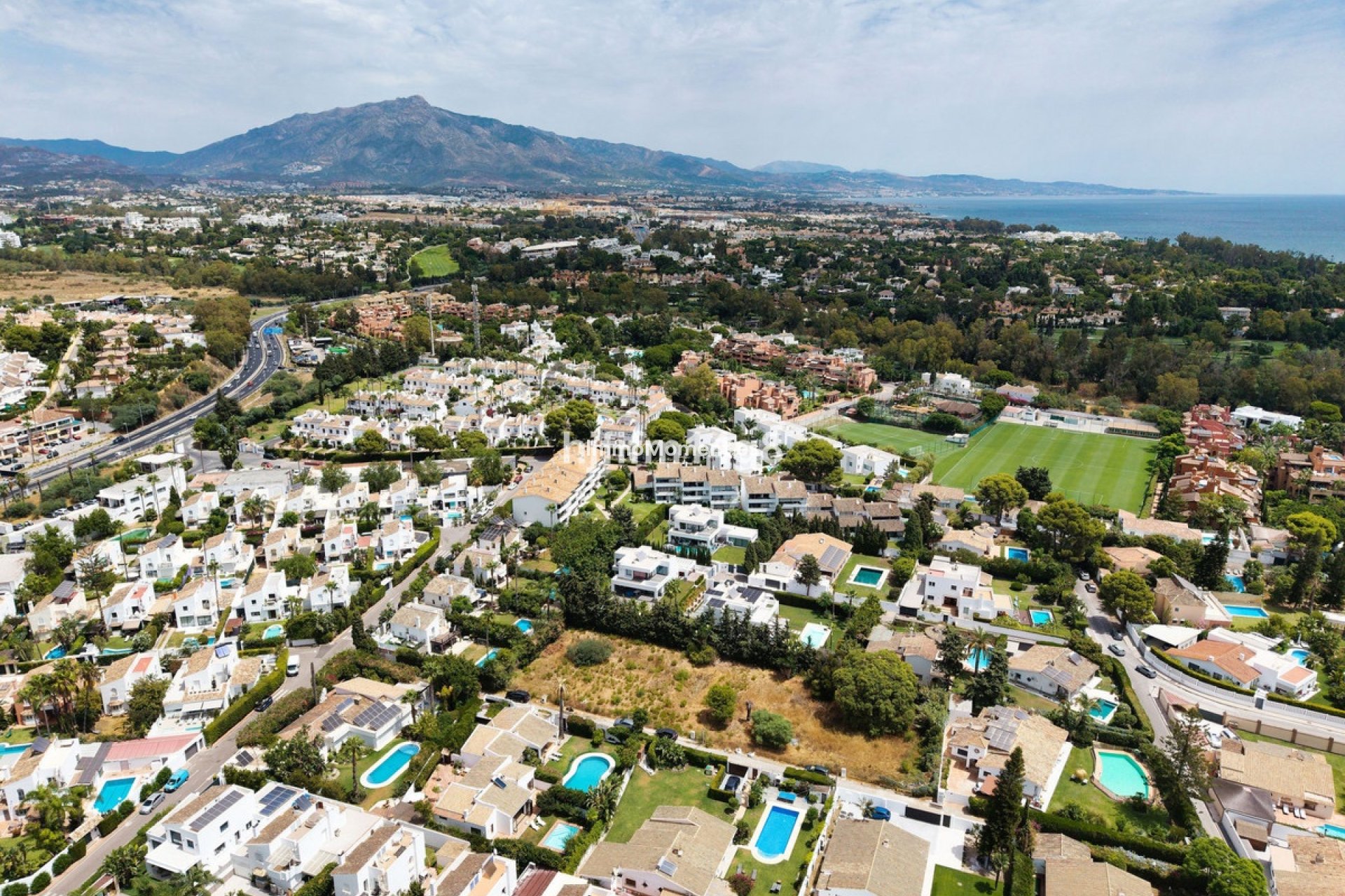 Resale - Detached villa - Estepona - Estepona Centro