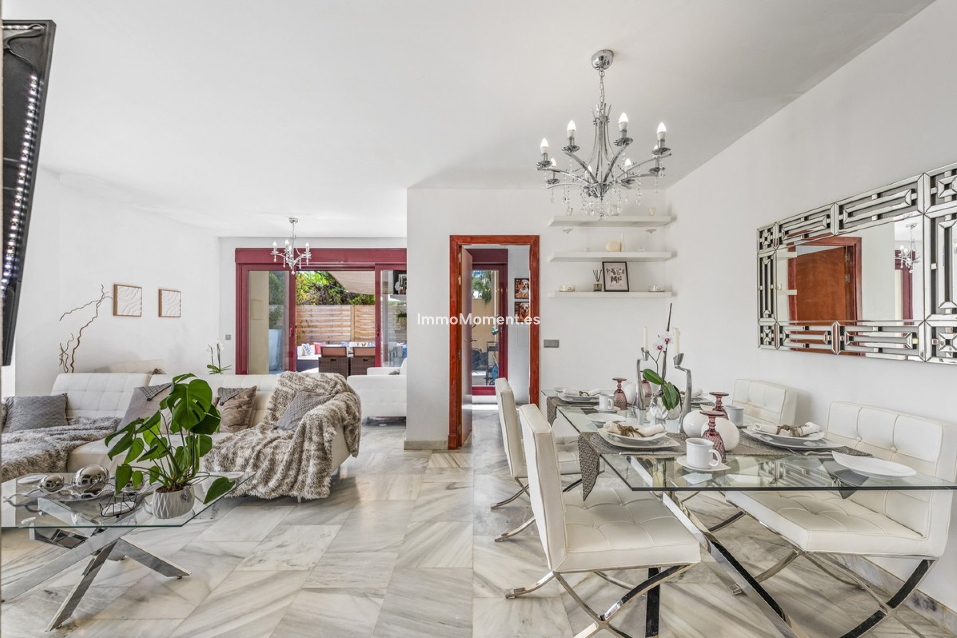 Resale - Detached villa - Estepona - Estepona Centro