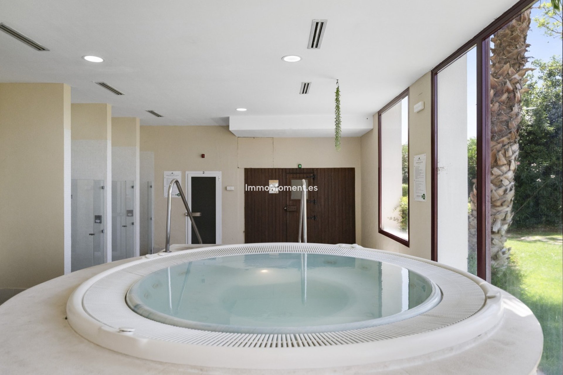Resale - Detached villa - Estepona - Estepona Centro